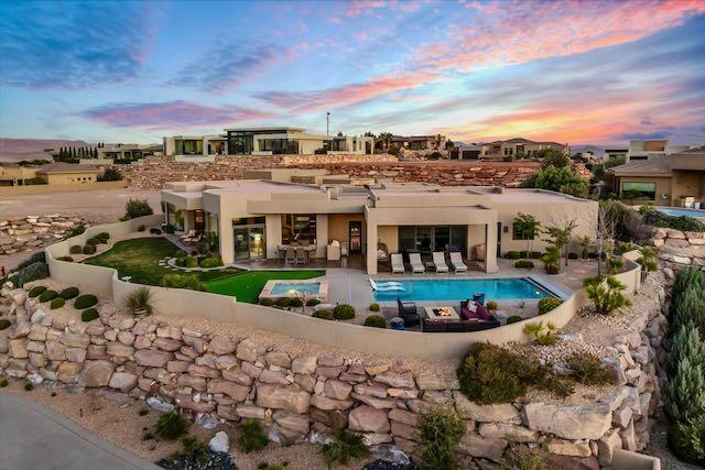 STONE CLIFF - Residential