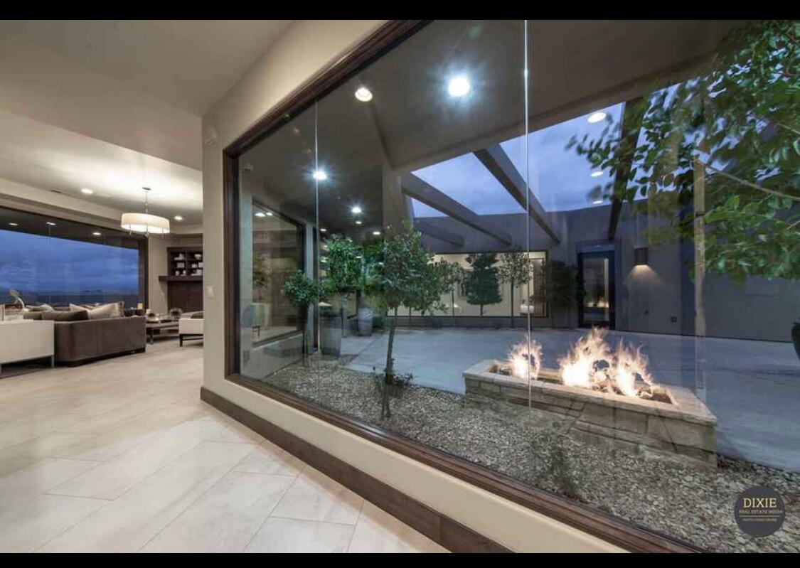 STONE CLIFF - Residential