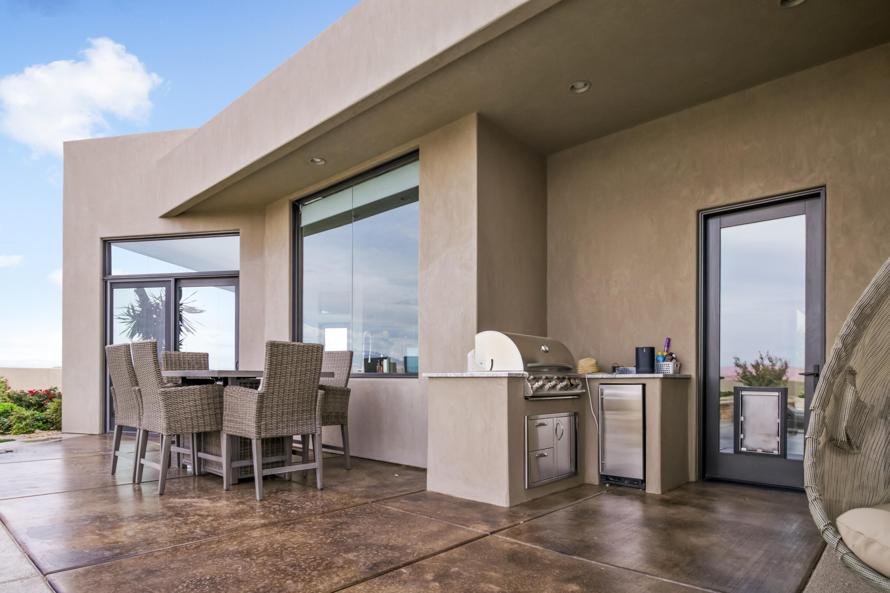 STONE CLIFF - Residential