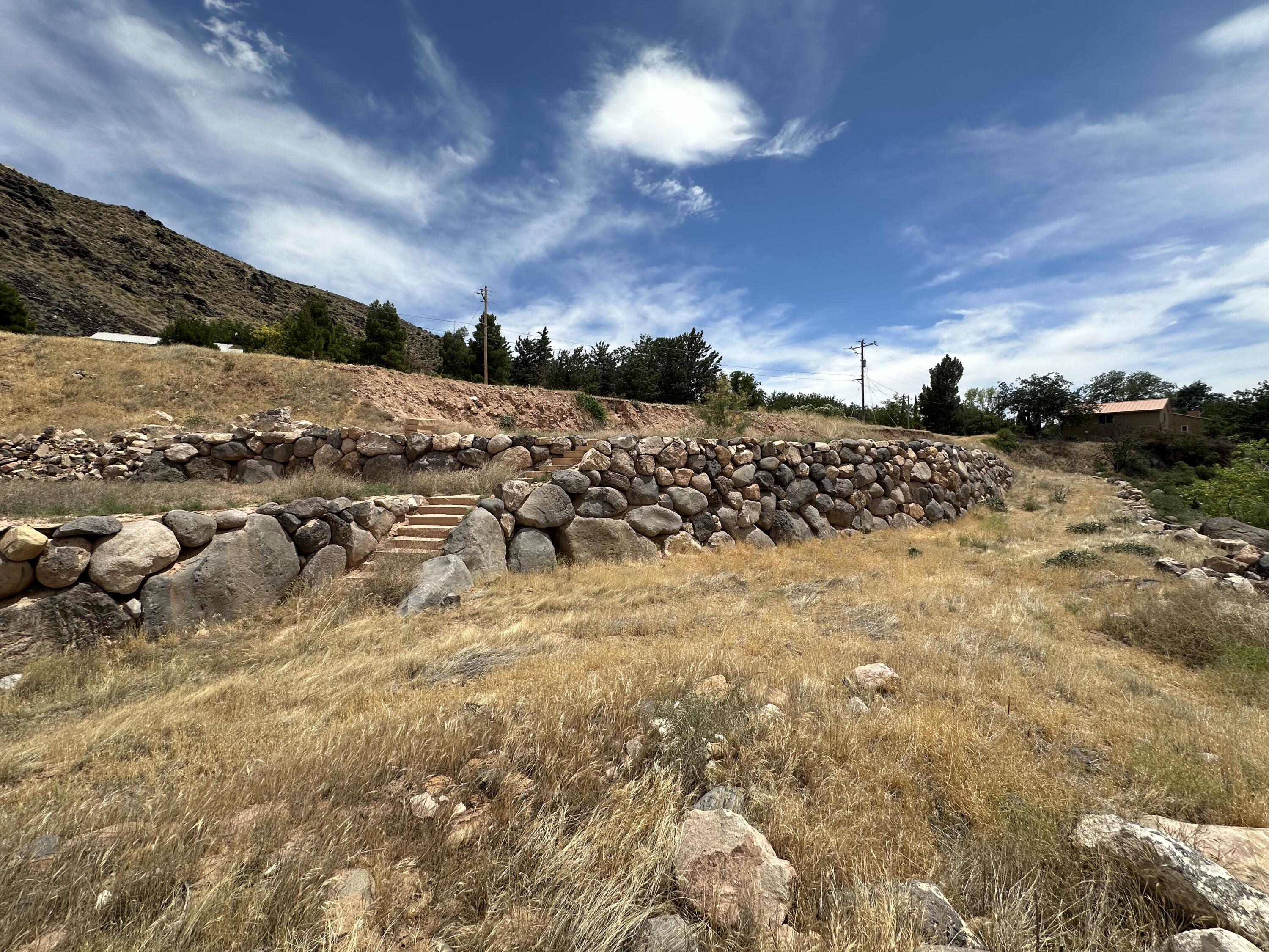 TOQUERVILLE TOWNSITE - Land