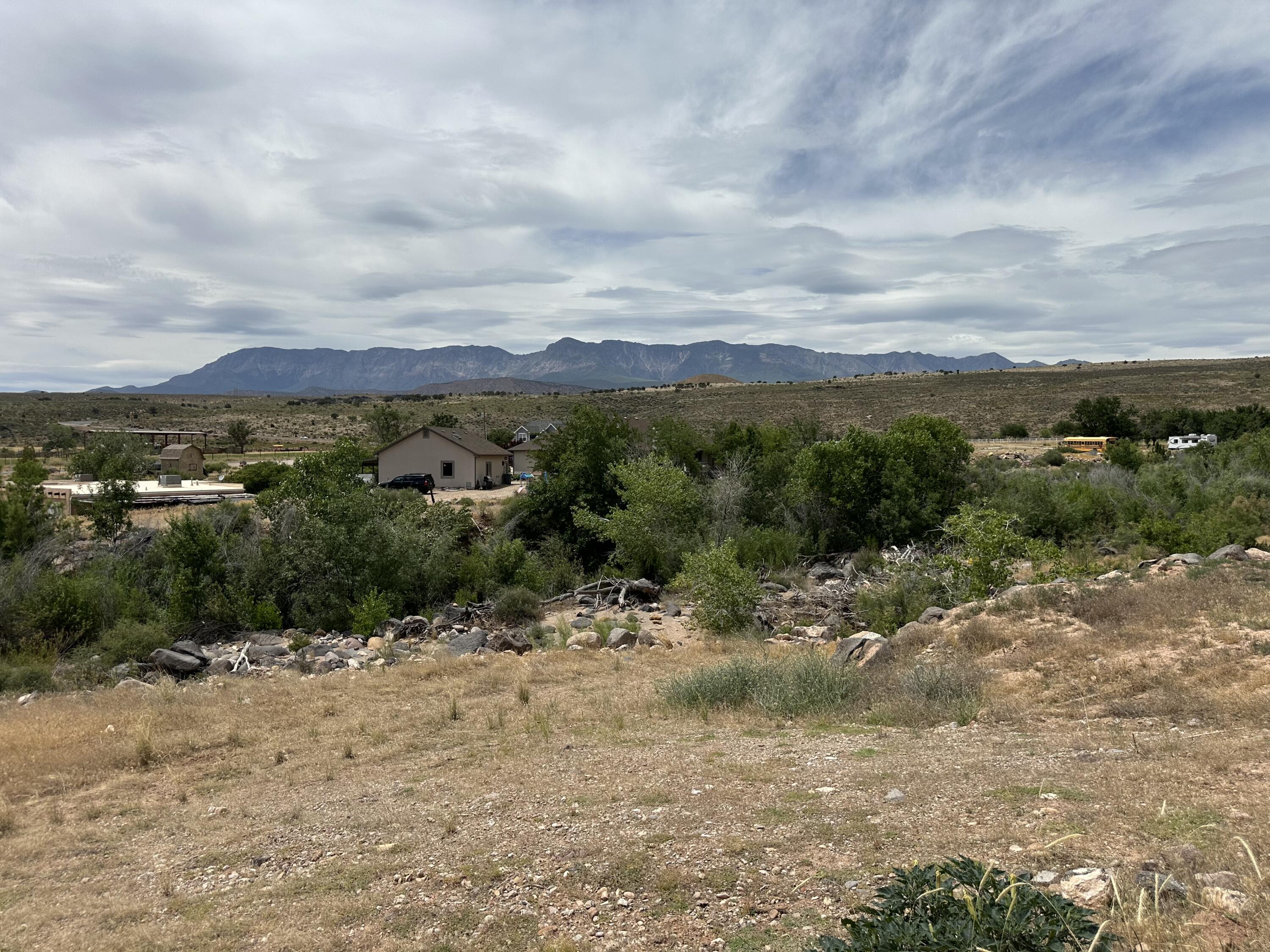 TOQUERVILLE TOWNSITE - Land