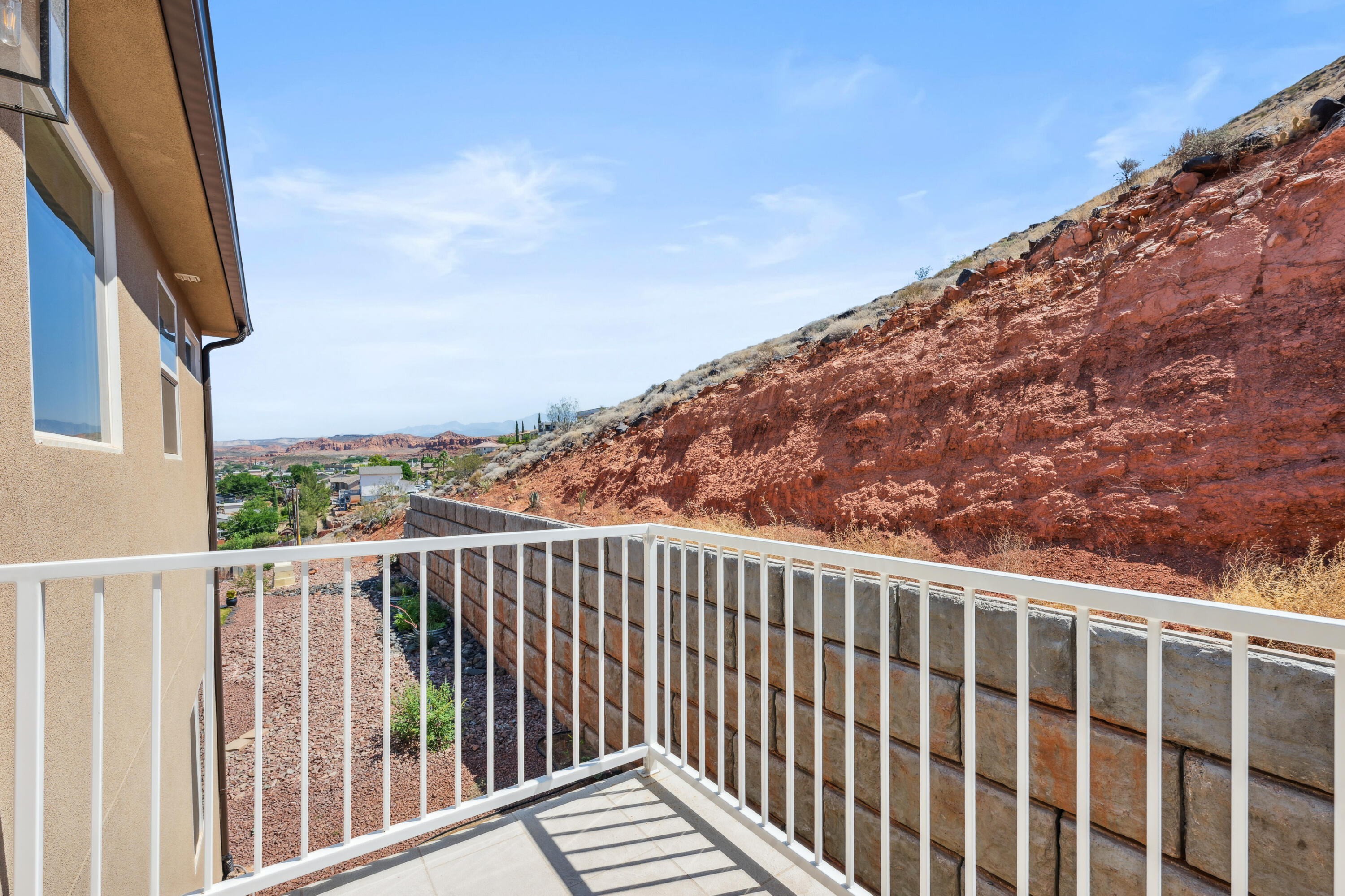 STONE POINT TOWNHOMES - Residential