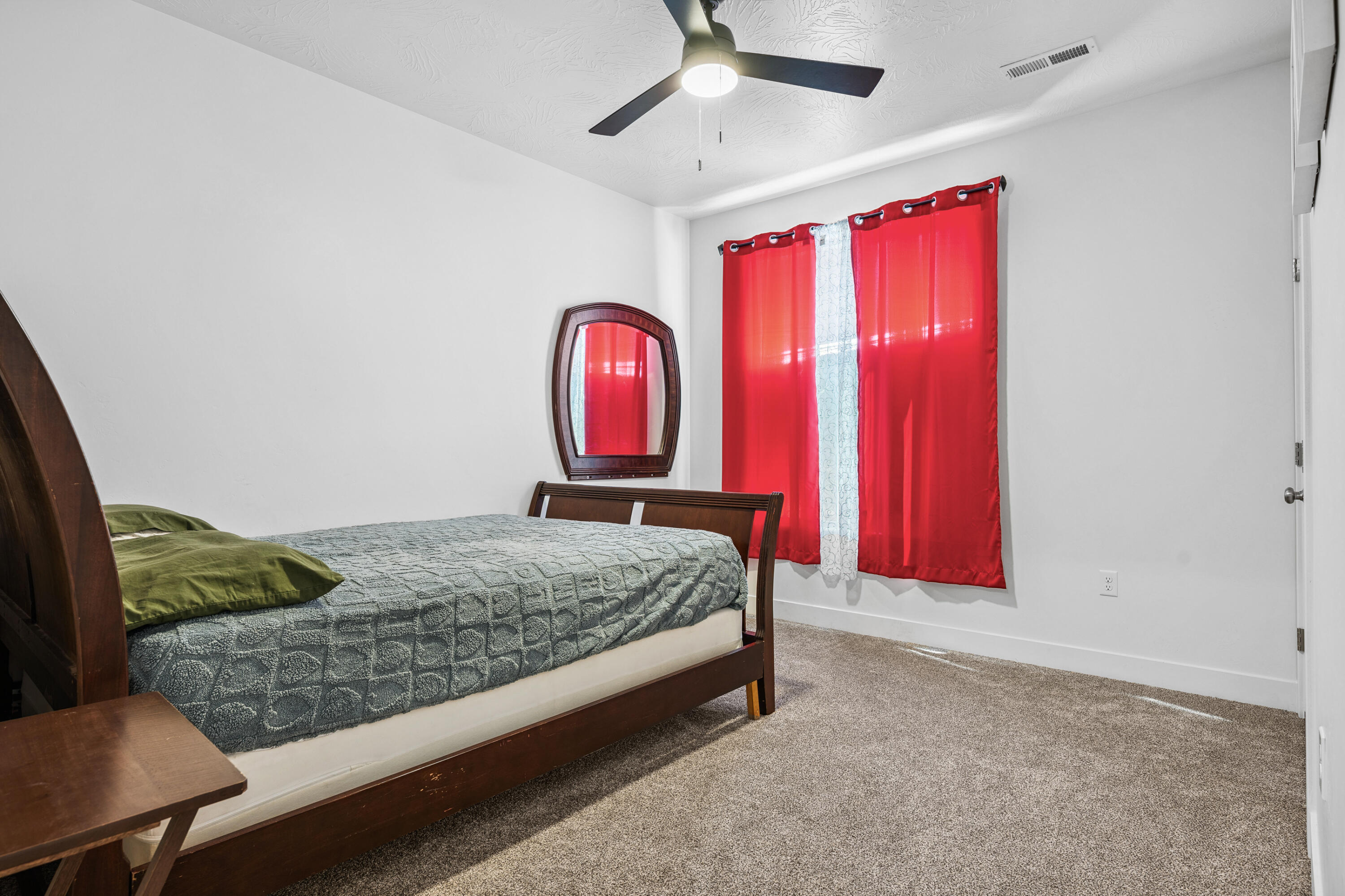 STONE POINT TOWNHOMES - Residential