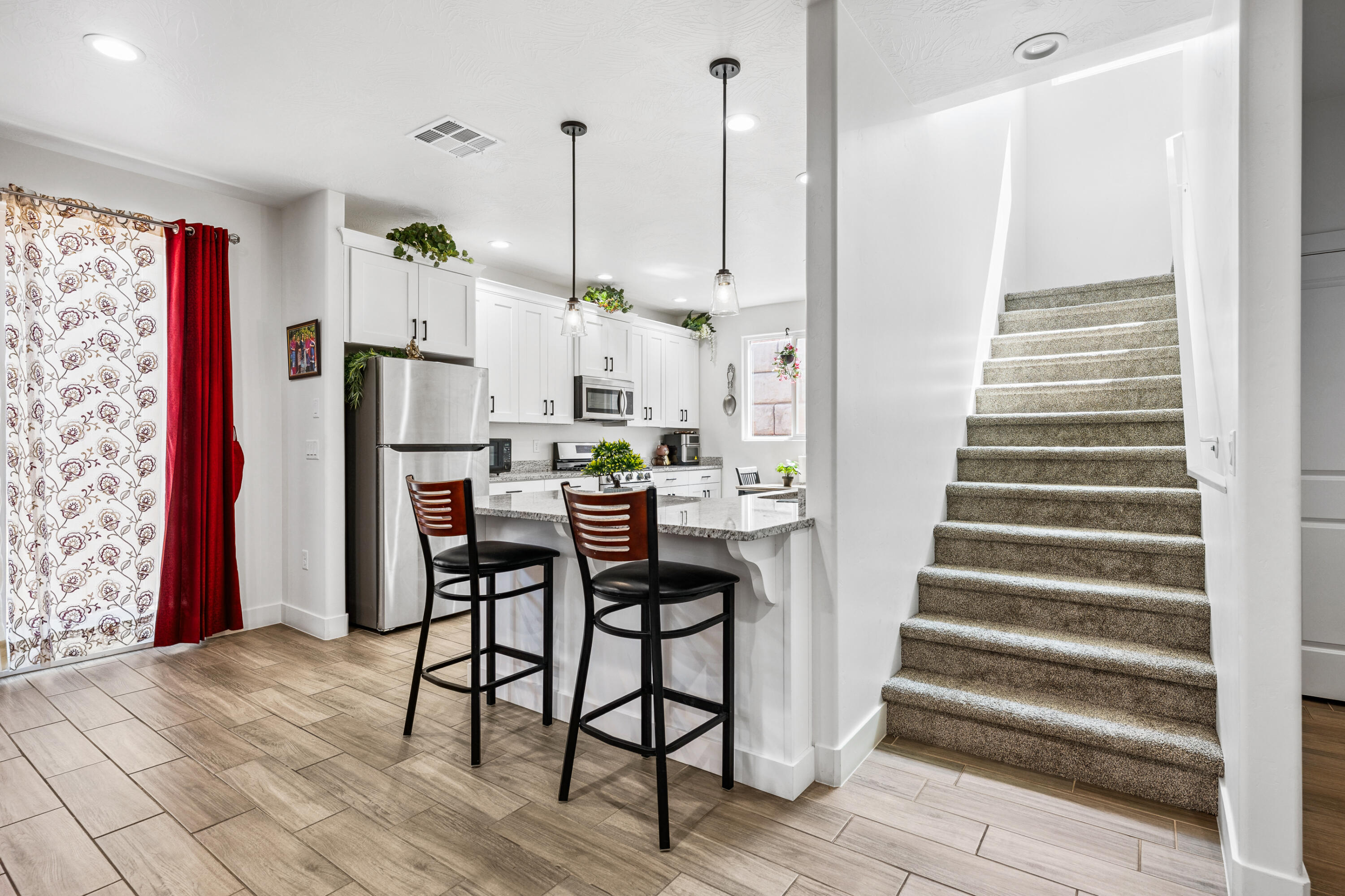 STONE POINT TOWNHOMES - Residential