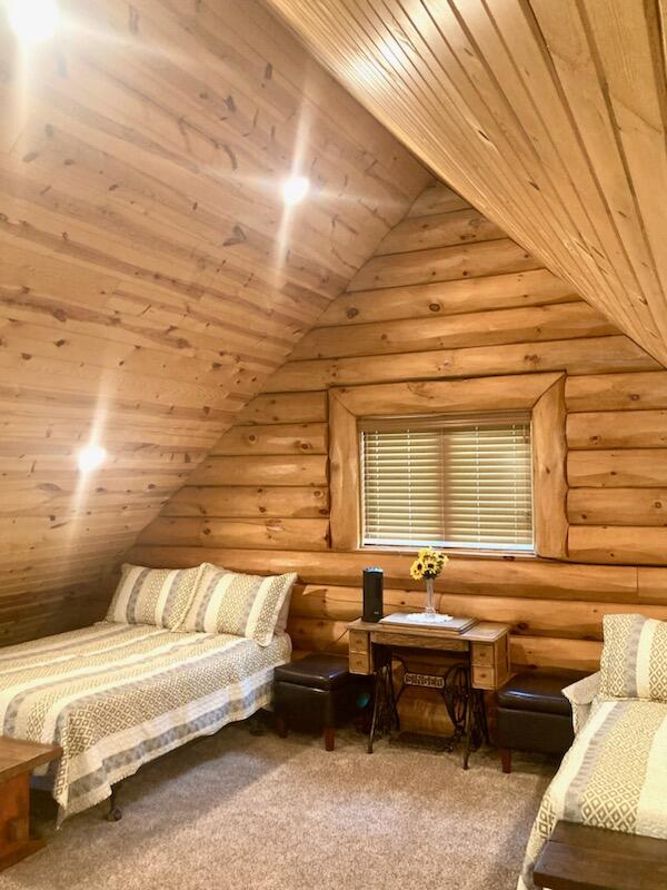 WHISPERING PINES SUB - Residential