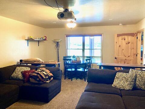 WHISPERING PINES SUB - Residential