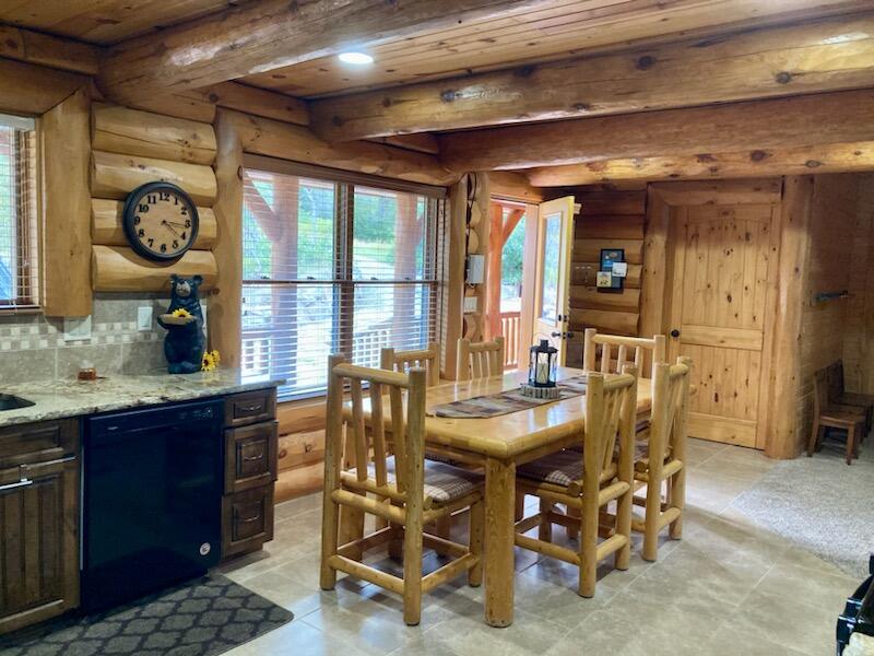 WHISPERING PINES SUB - Residential