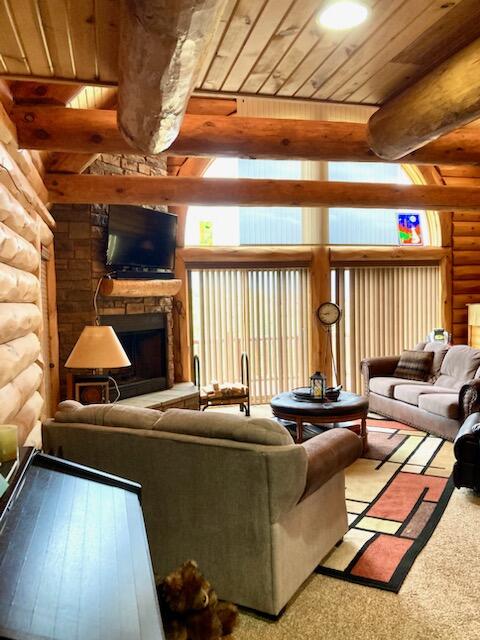 WHISPERING PINES SUB - Residential