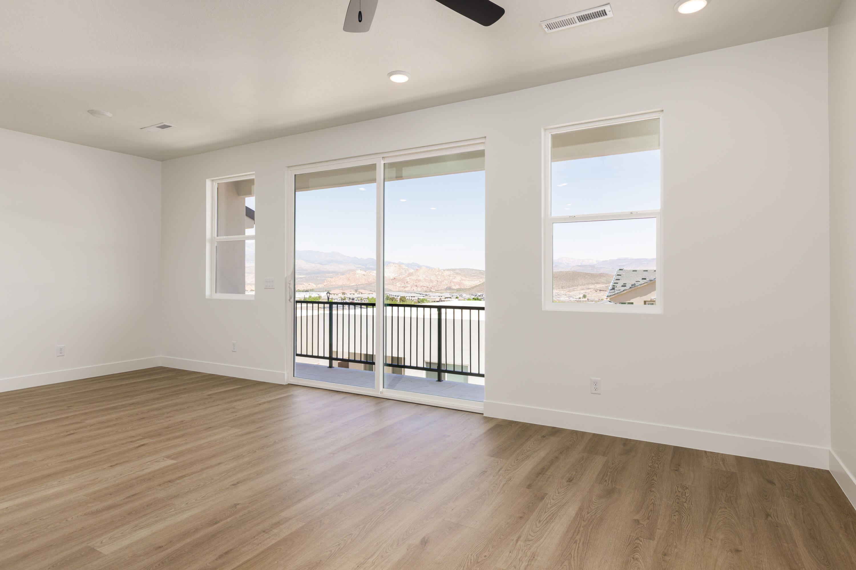 HURRICANE VIEWS - Residential