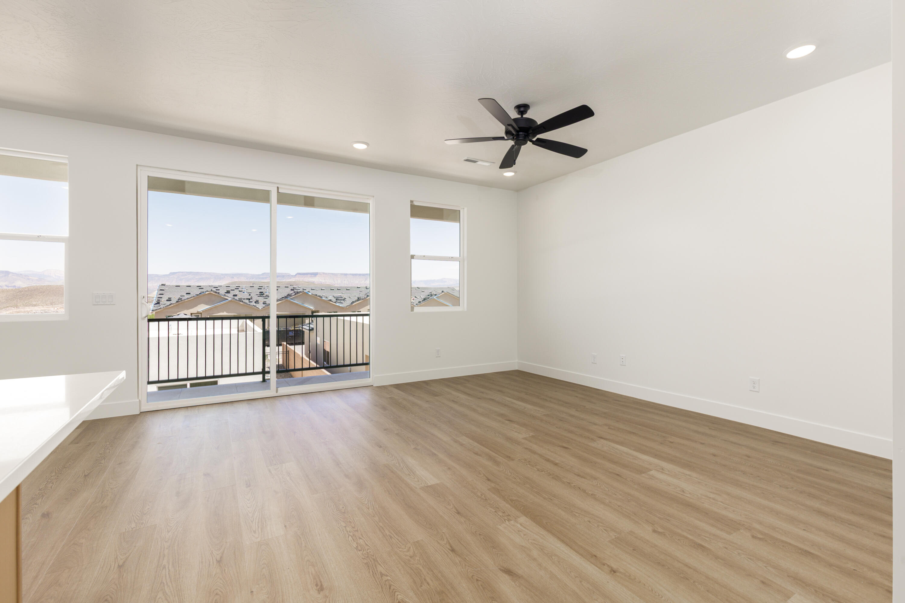 HURRICANE VIEWS - Residential