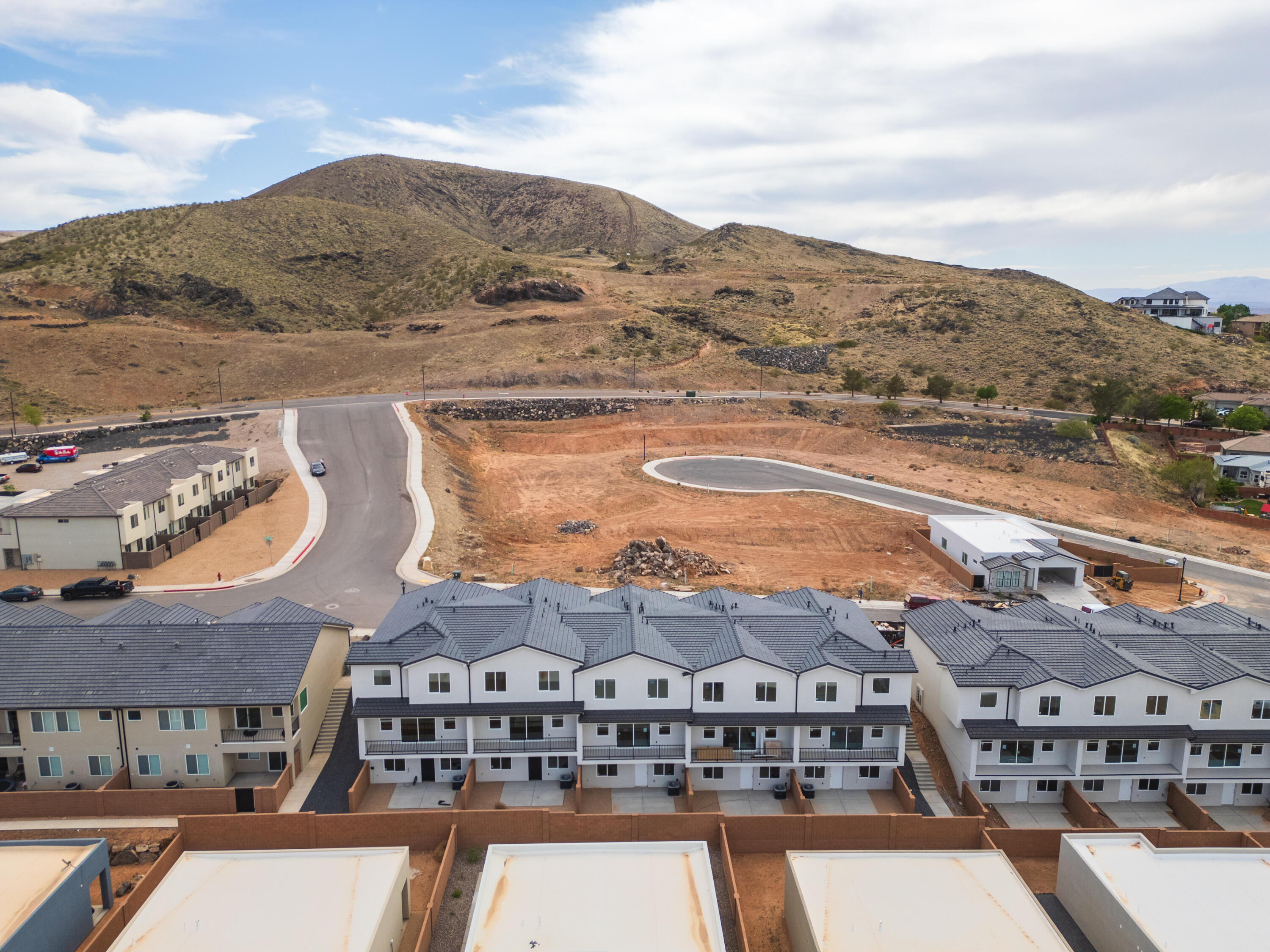 HURRICANE VIEWS - Residential