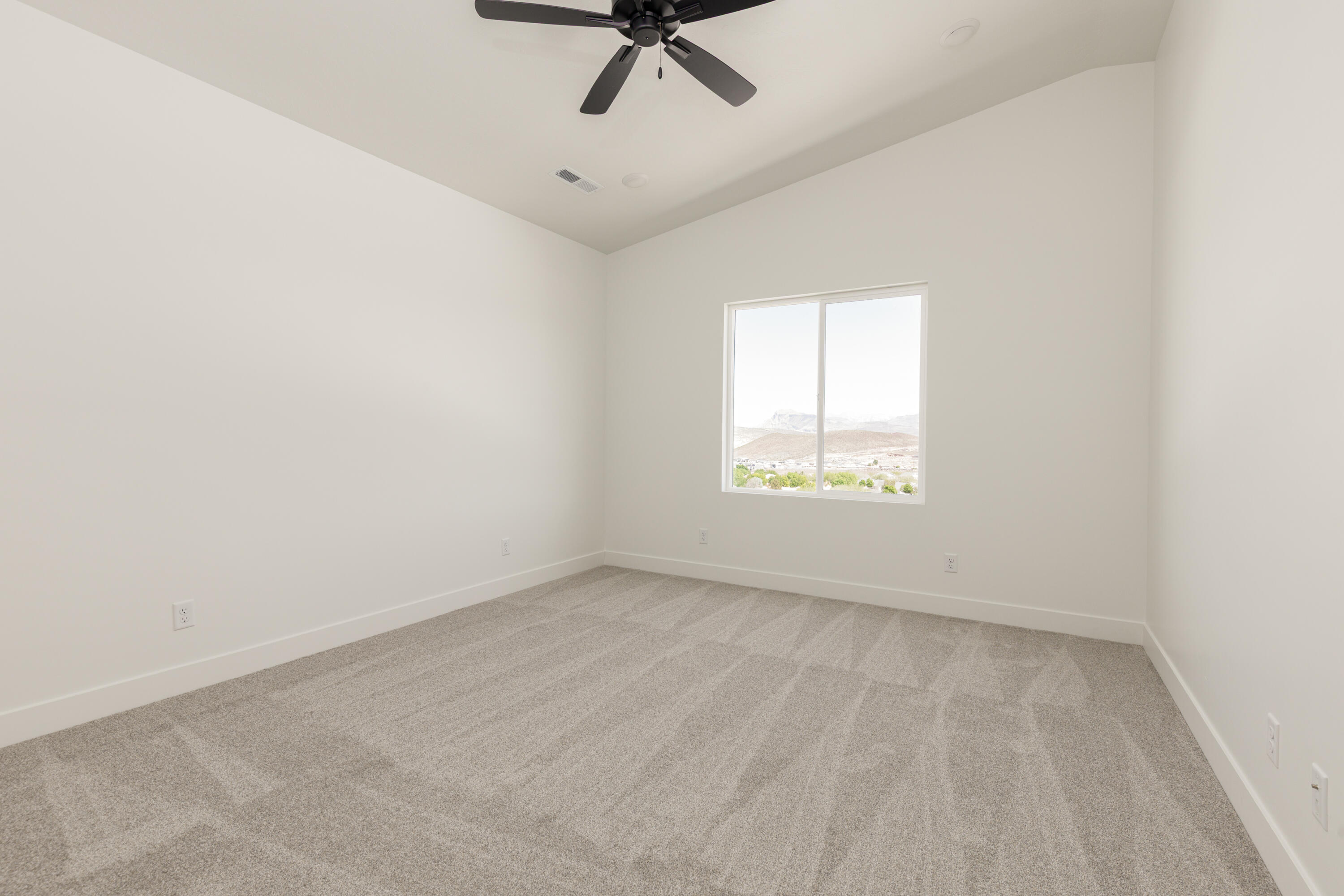 HURRICANE VIEWS - Residential