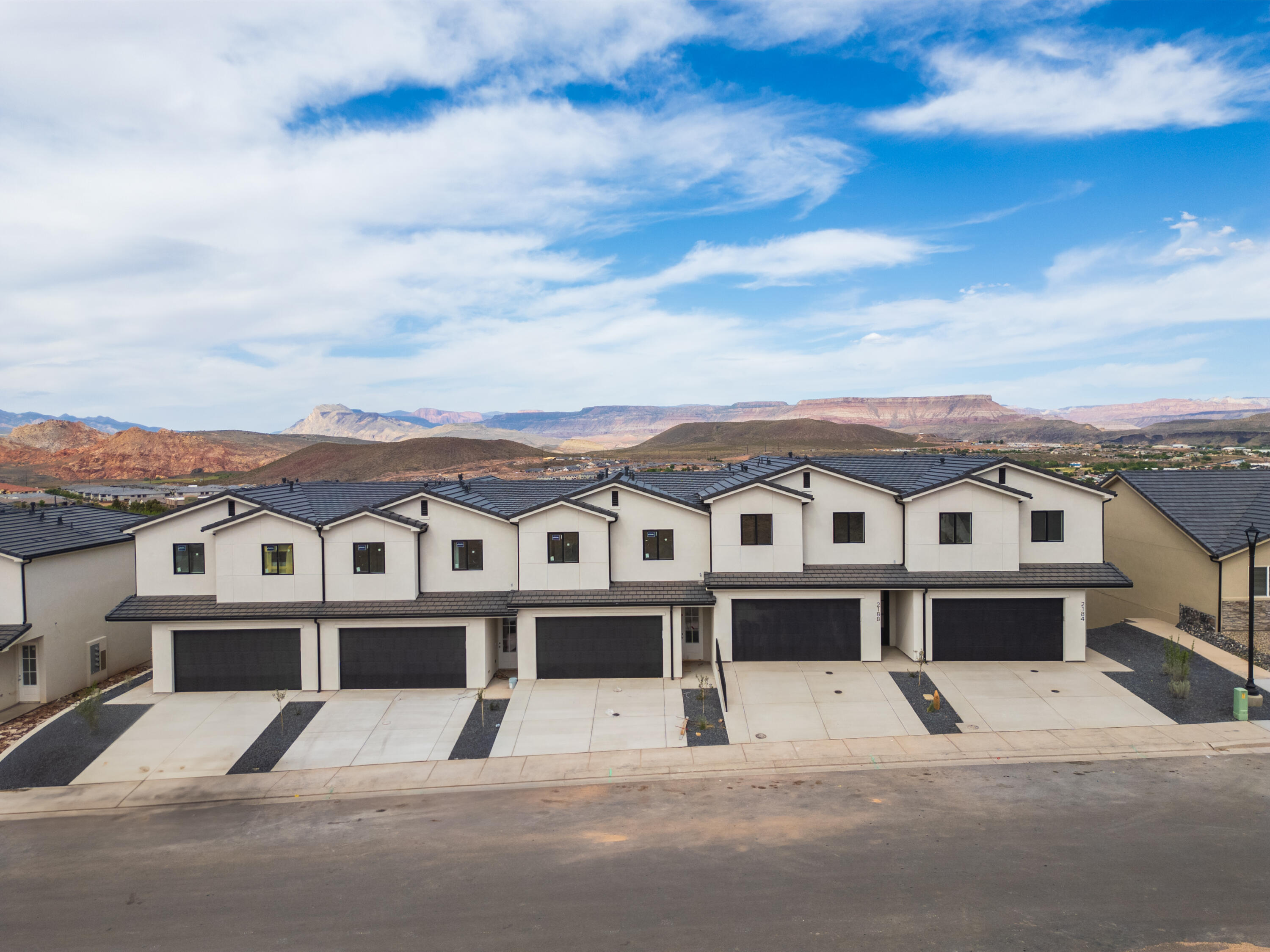 HURRICANE VIEWS - Residential