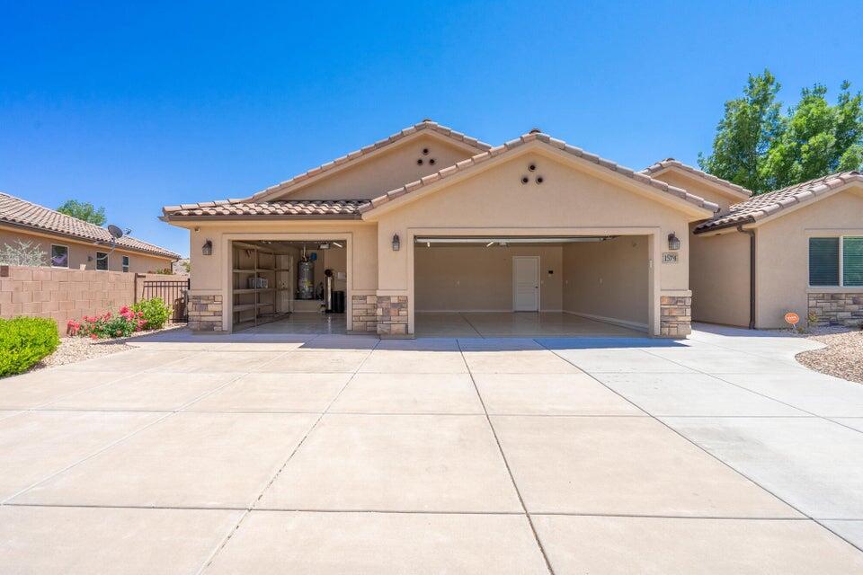 SIENNA HEIGHTS - Residential