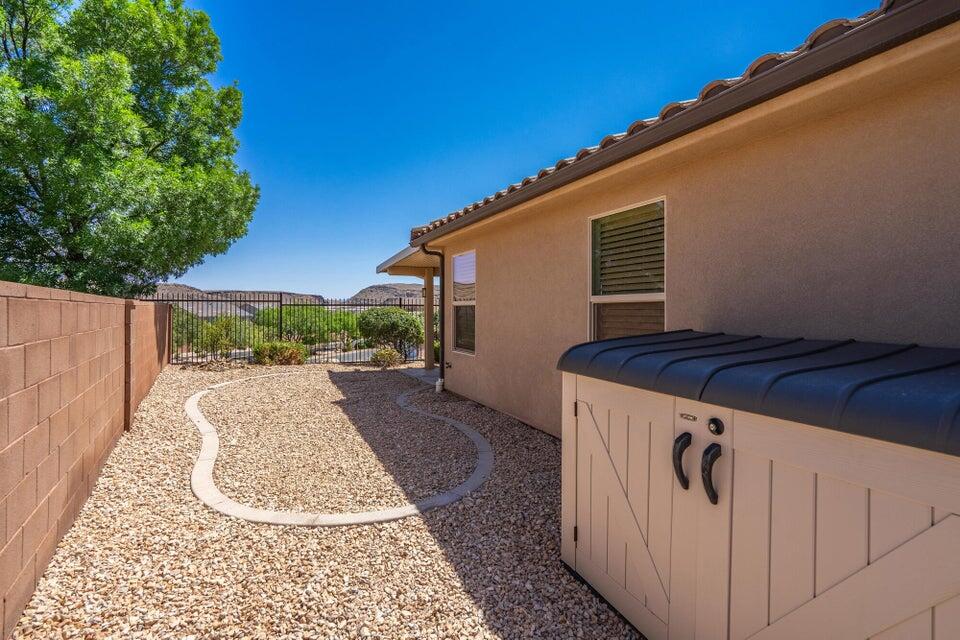 SIENNA HEIGHTS - Residential