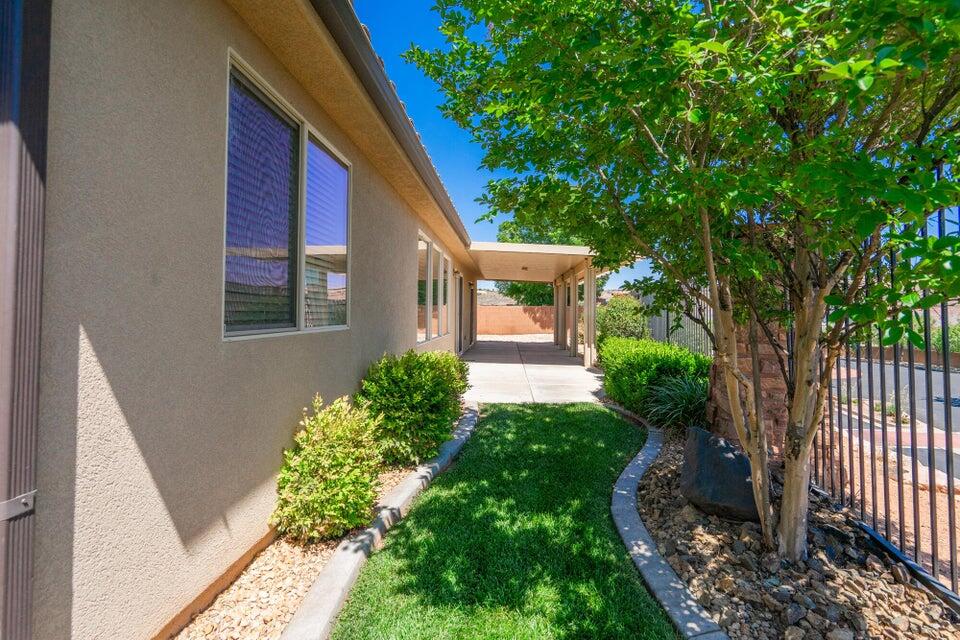 SIENNA HEIGHTS - Residential