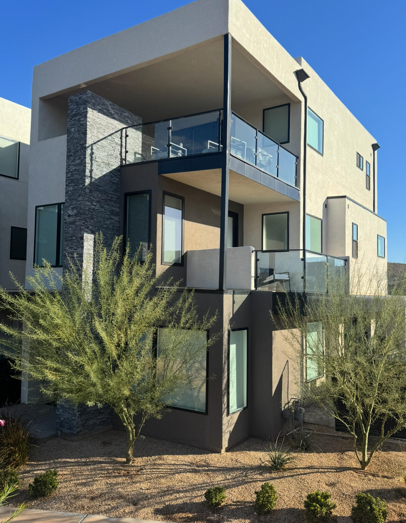 DESERT COLOR RESORT - Residential