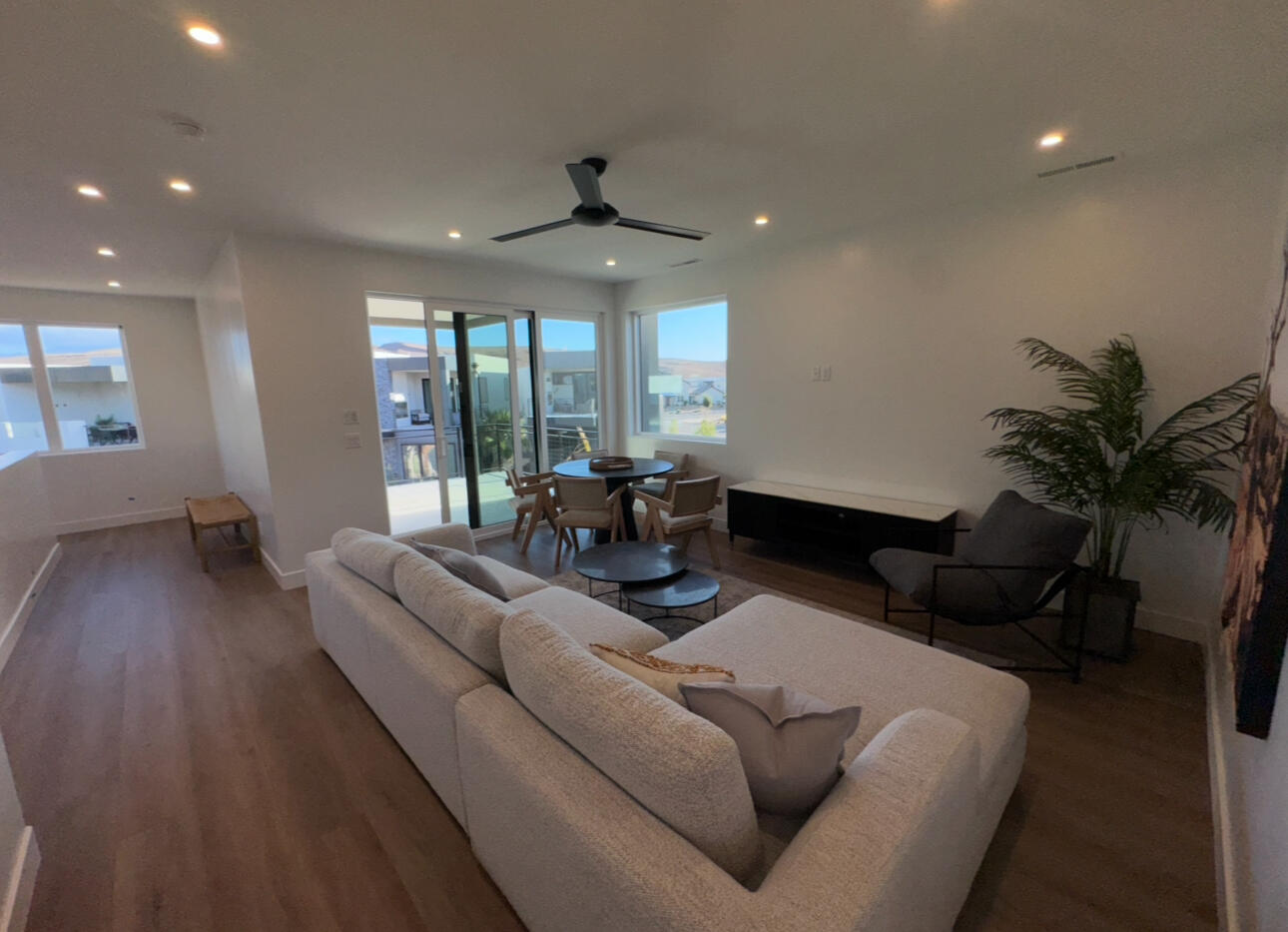 DESERT COLOR RESORT - Residential