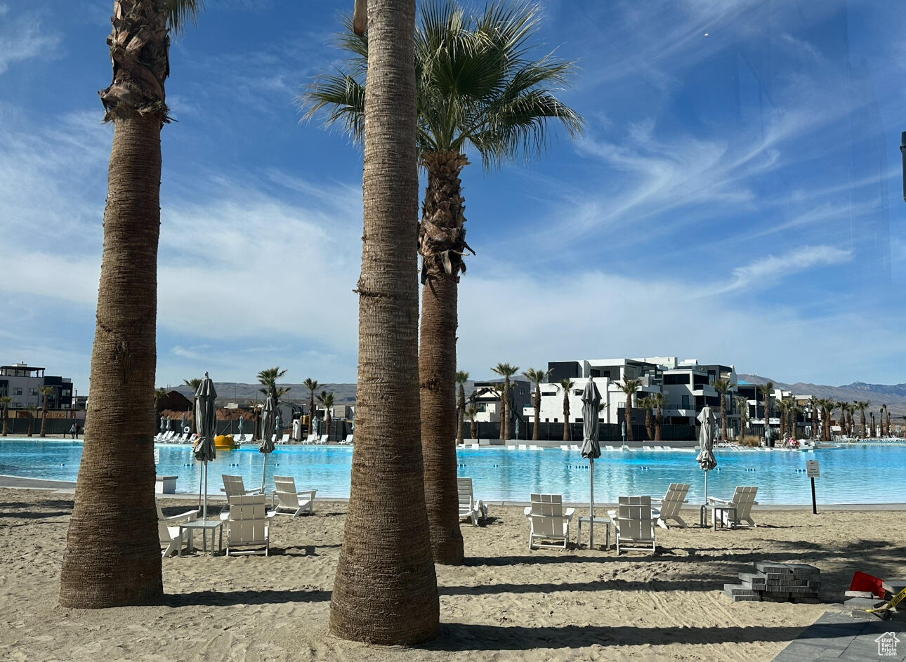 DESERT COLOR RESORT - Residential