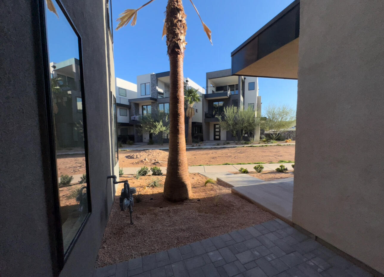 DESERT COLOR RESORT - Residential