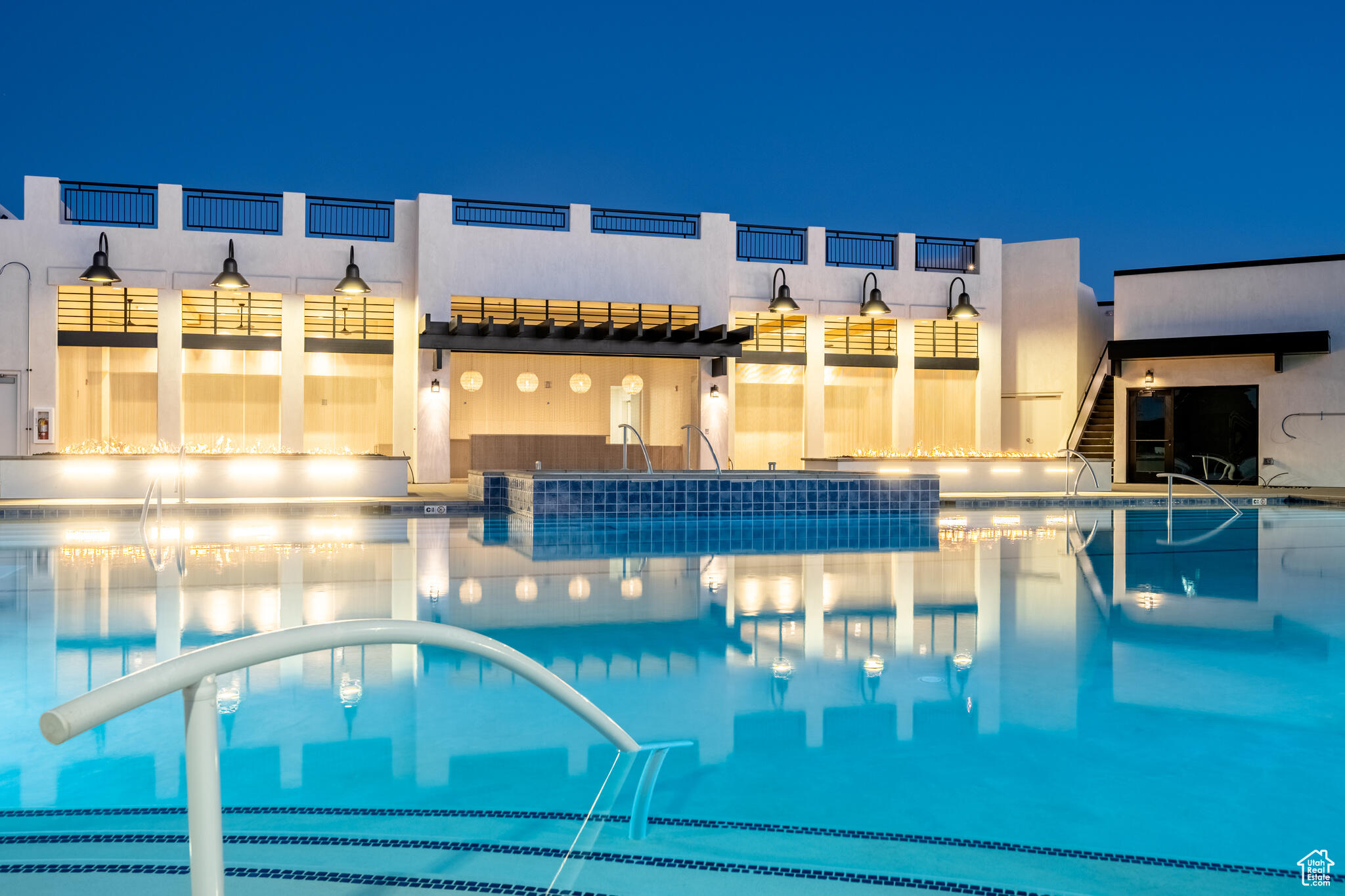 DESERT COLOR RESORT - Residential