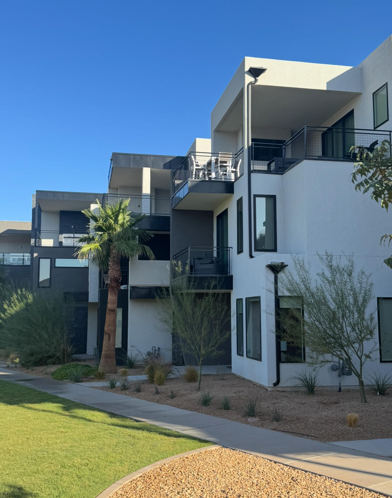 DESERT COLOR RESORT - Residential