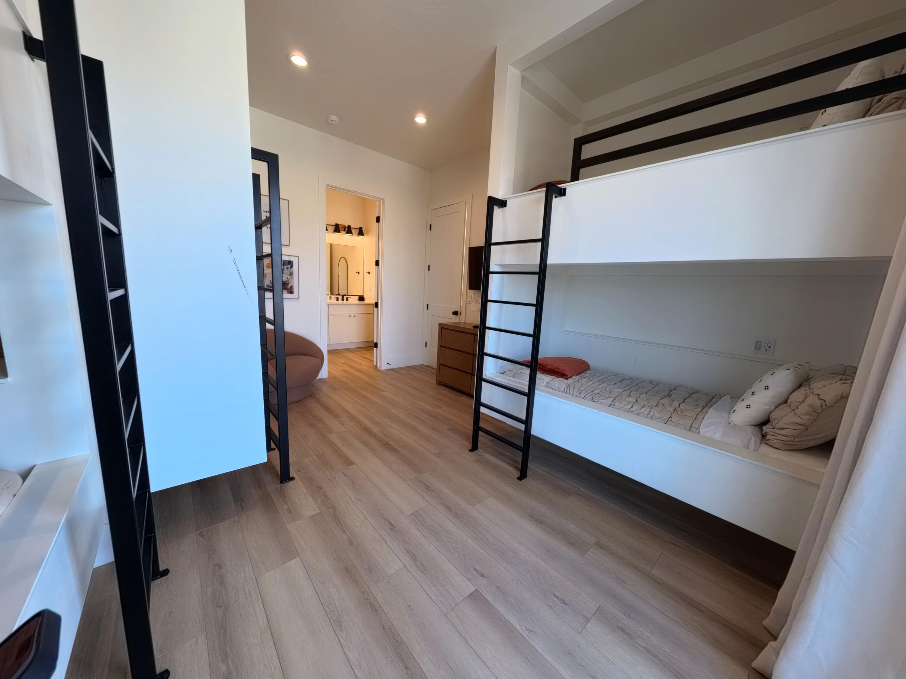 PECAN VALLEY - Residential