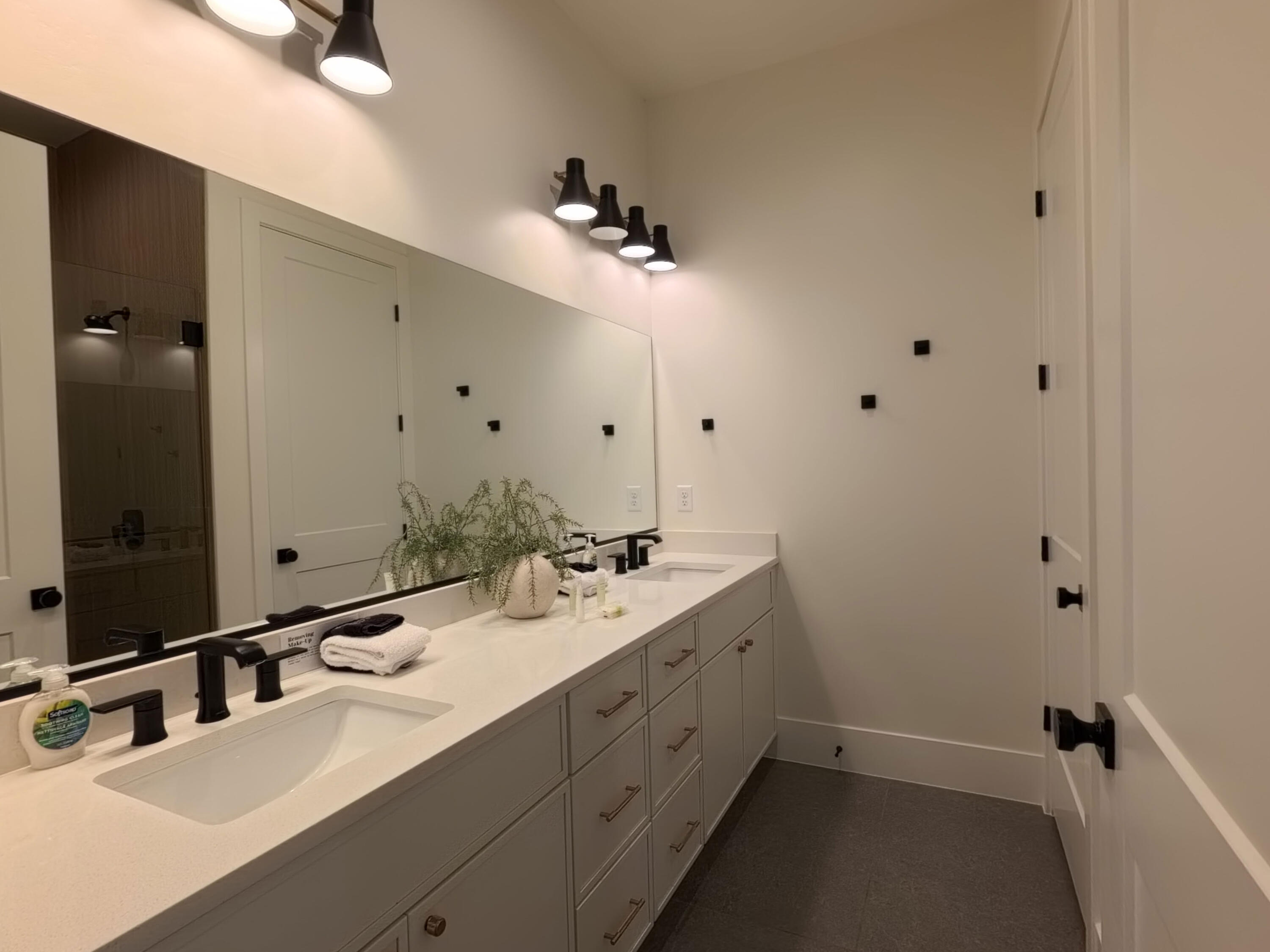 PECAN VALLEY - Residential