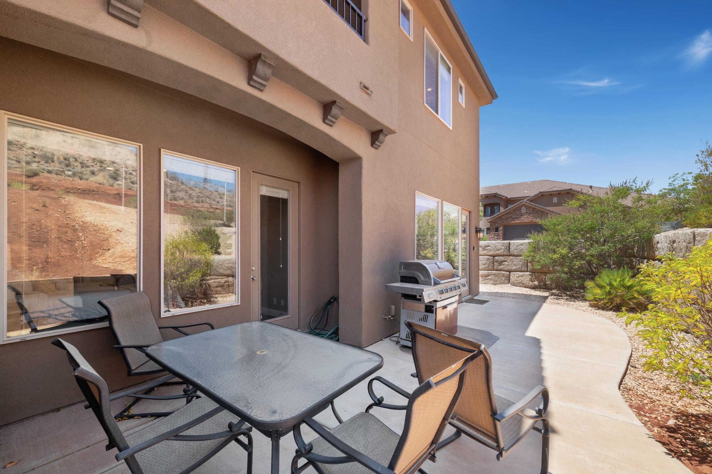 CORAL RIDGE TOWNHOMES - Residential