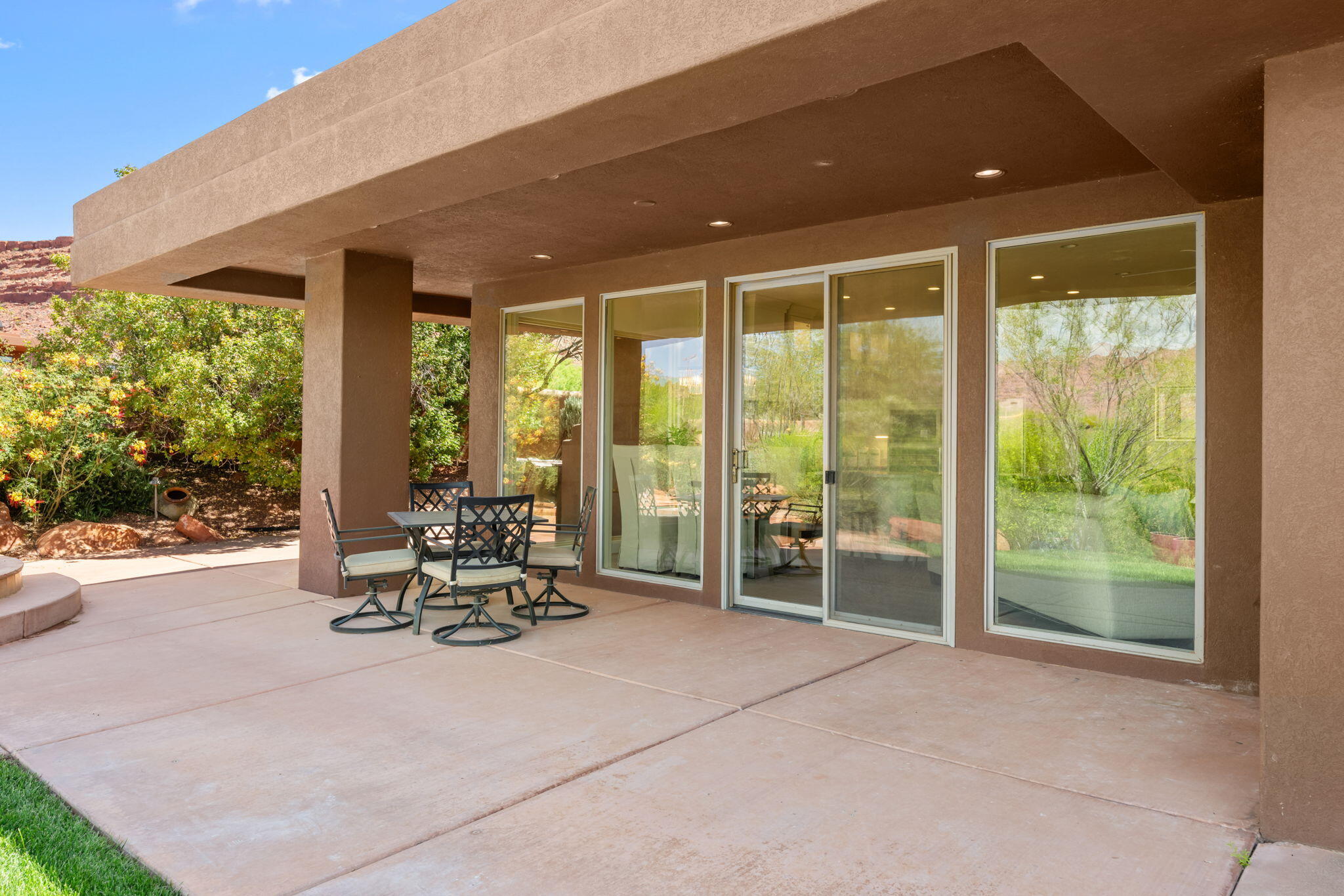 PAIUTE SPRINGS AT ENTRADA - Residential