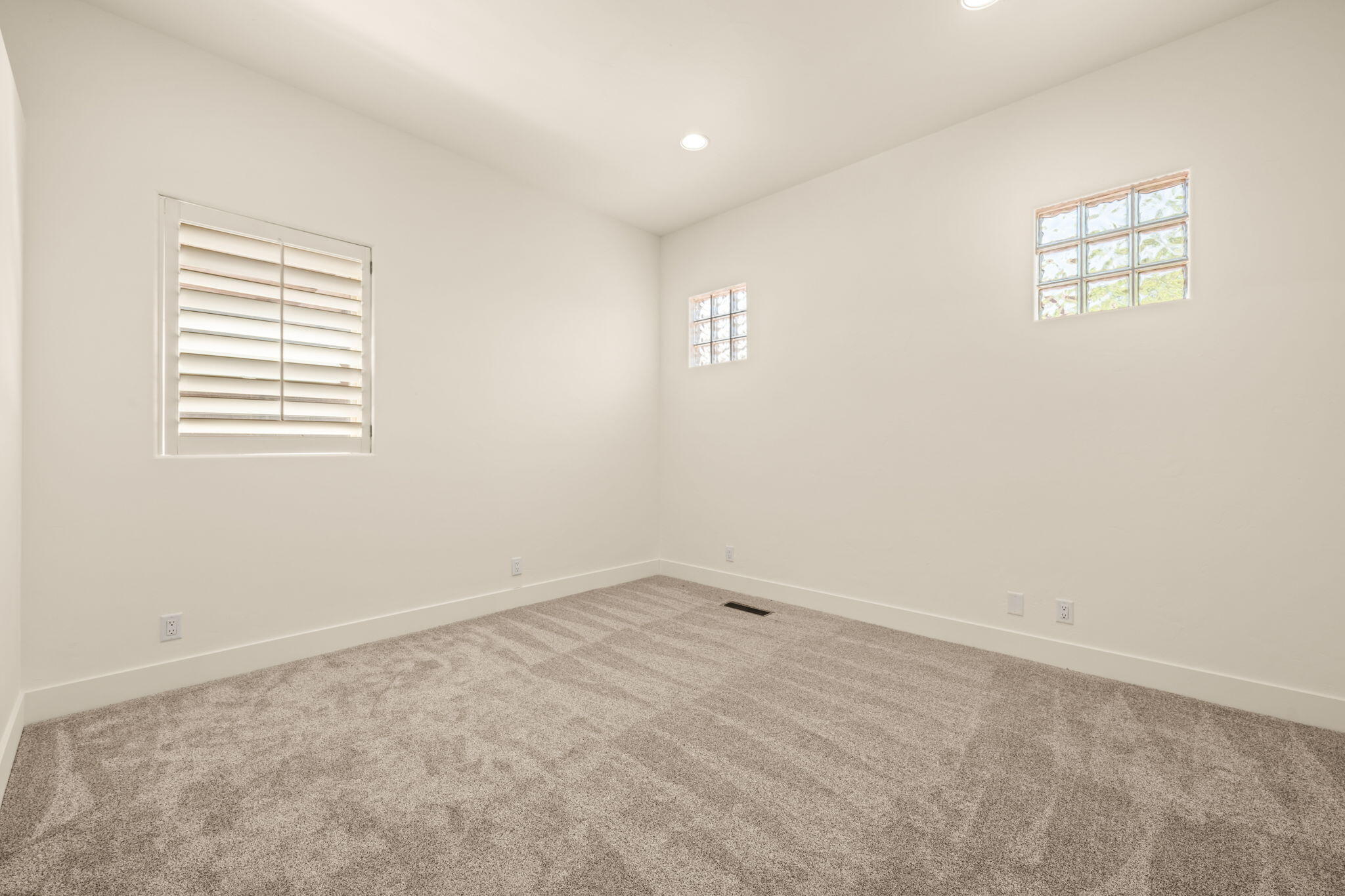 PAIUTE SPRINGS AT ENTRADA - Residential