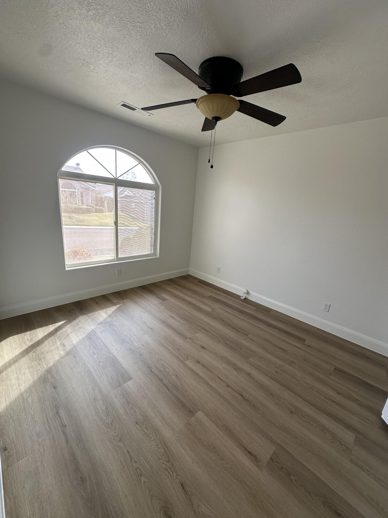 SOUTH FIELD ESTATES - Residential