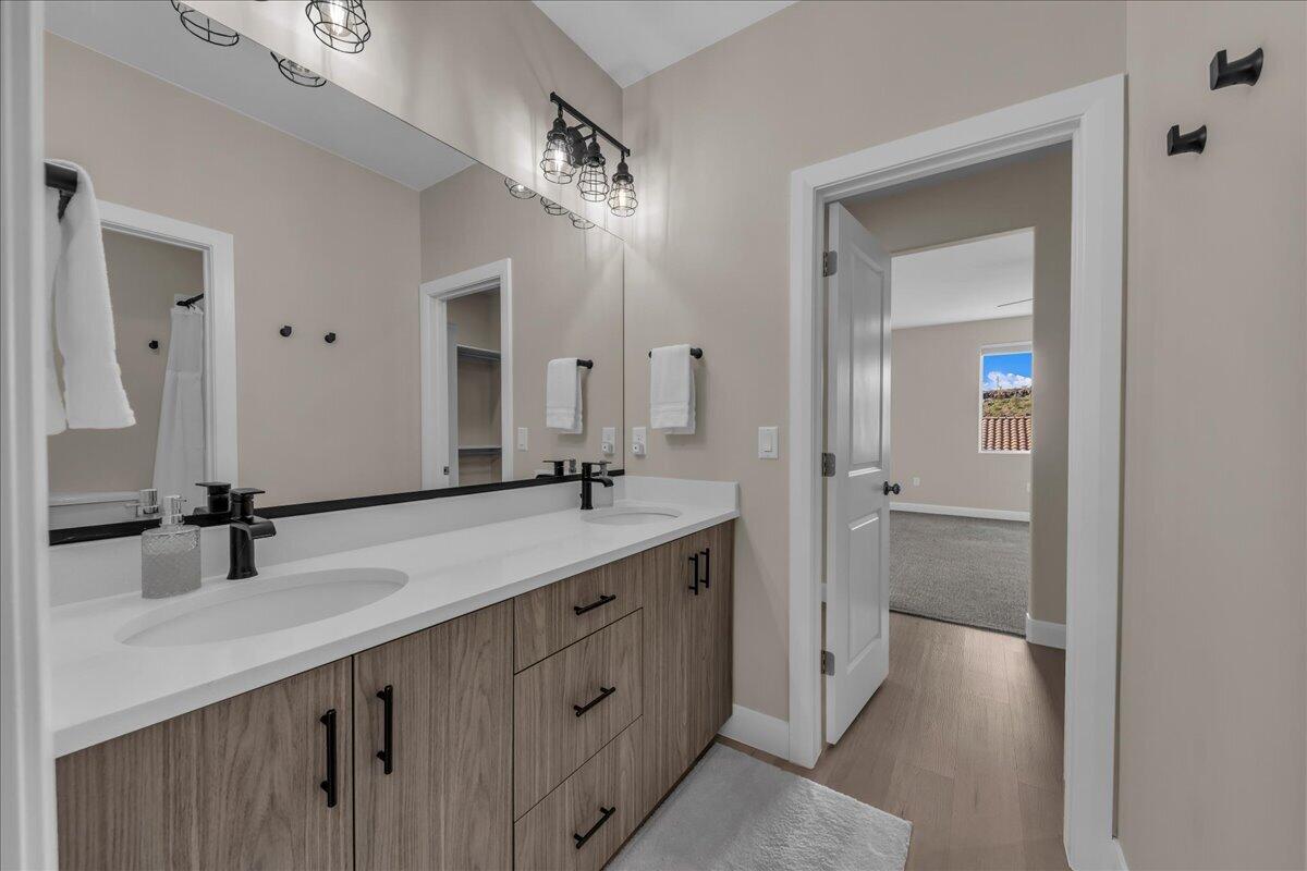 TWIN LAKE RESORT - Residential