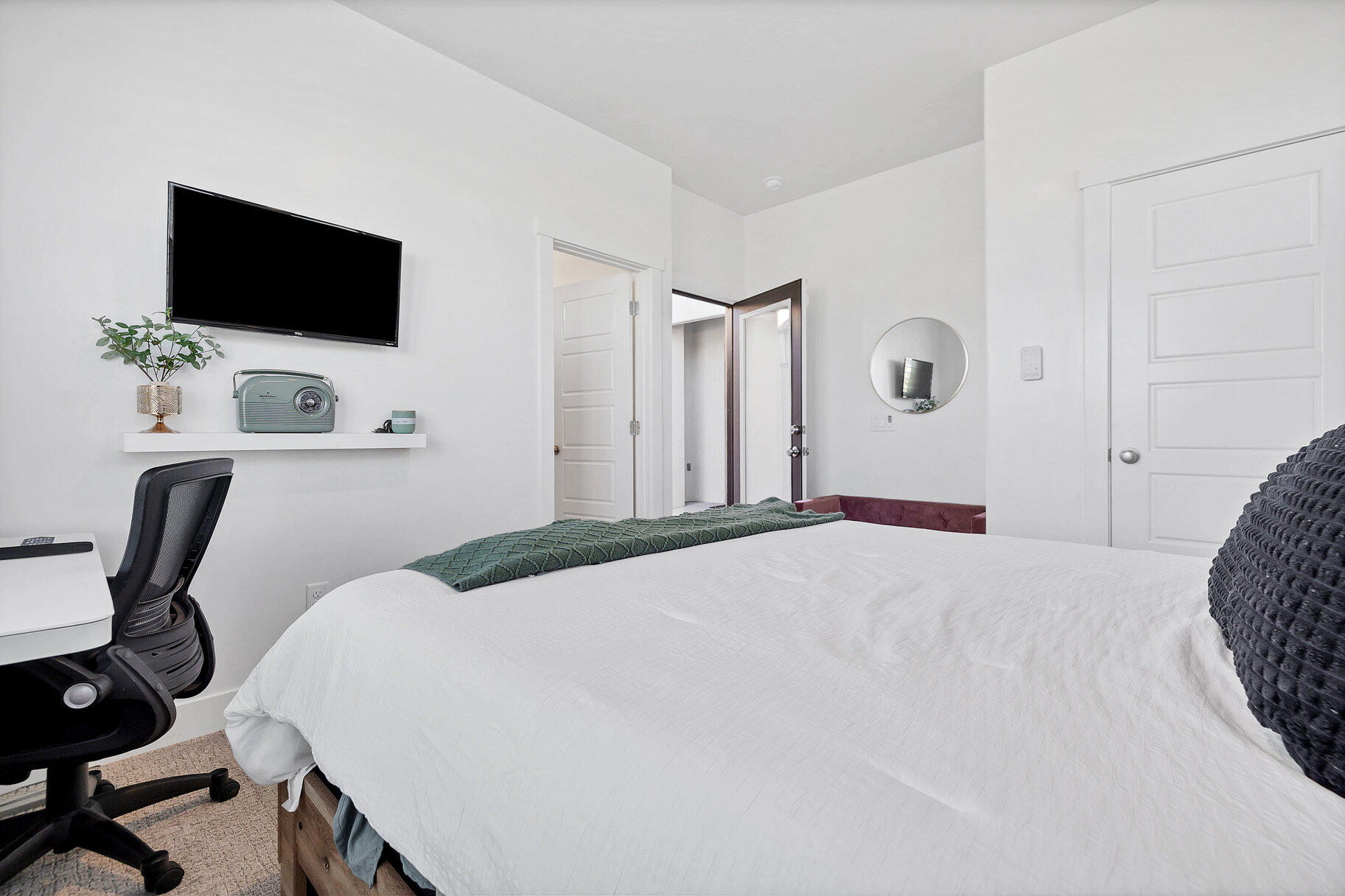 DESERT VISTA - Residential