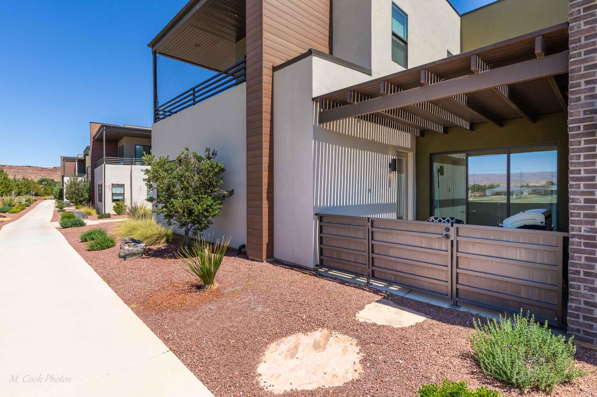 BLOOMINGTON VAC VILLAS - Residential