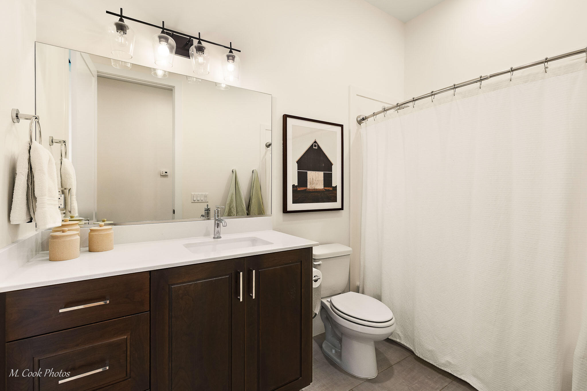BLOOMINGTON VAC VILLAS - Residential