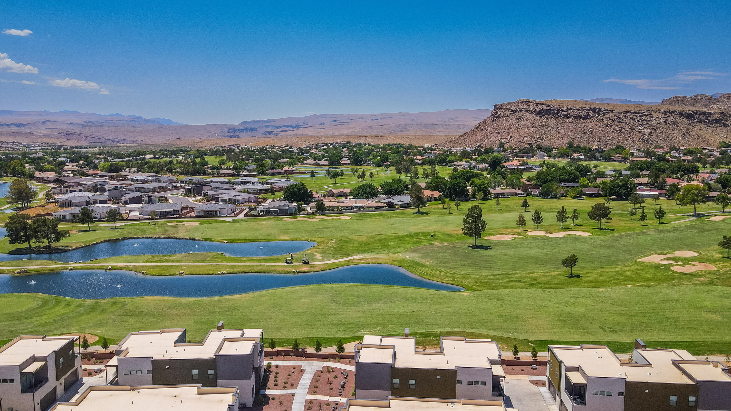 BLOOMINGTON VAC VILLAS - Residential