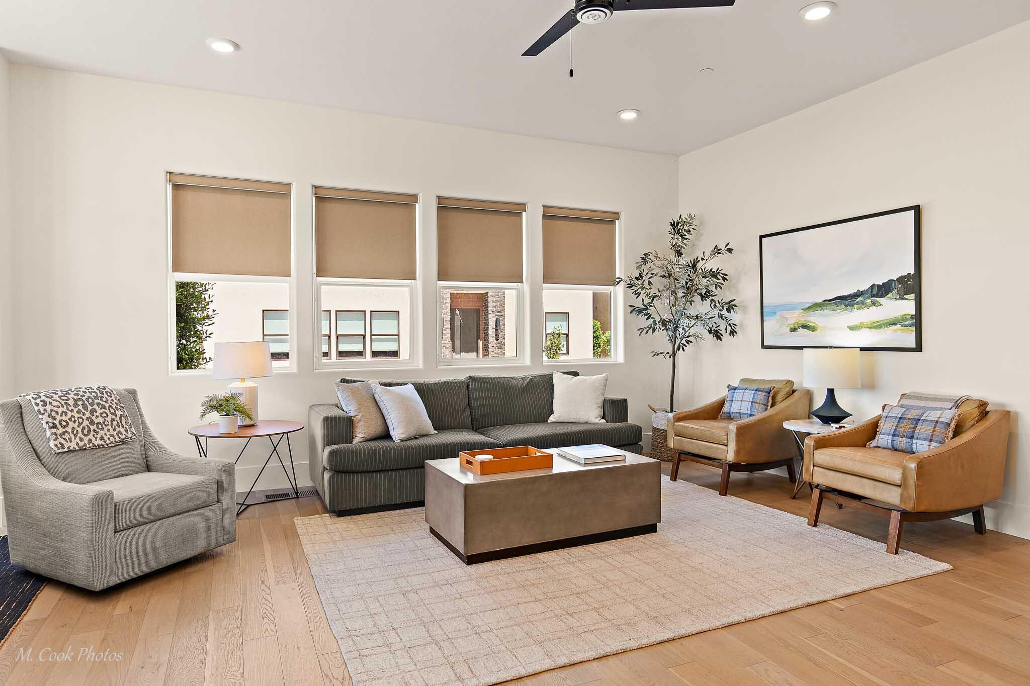 BLOOMINGTON VAC VILLAS - Residential