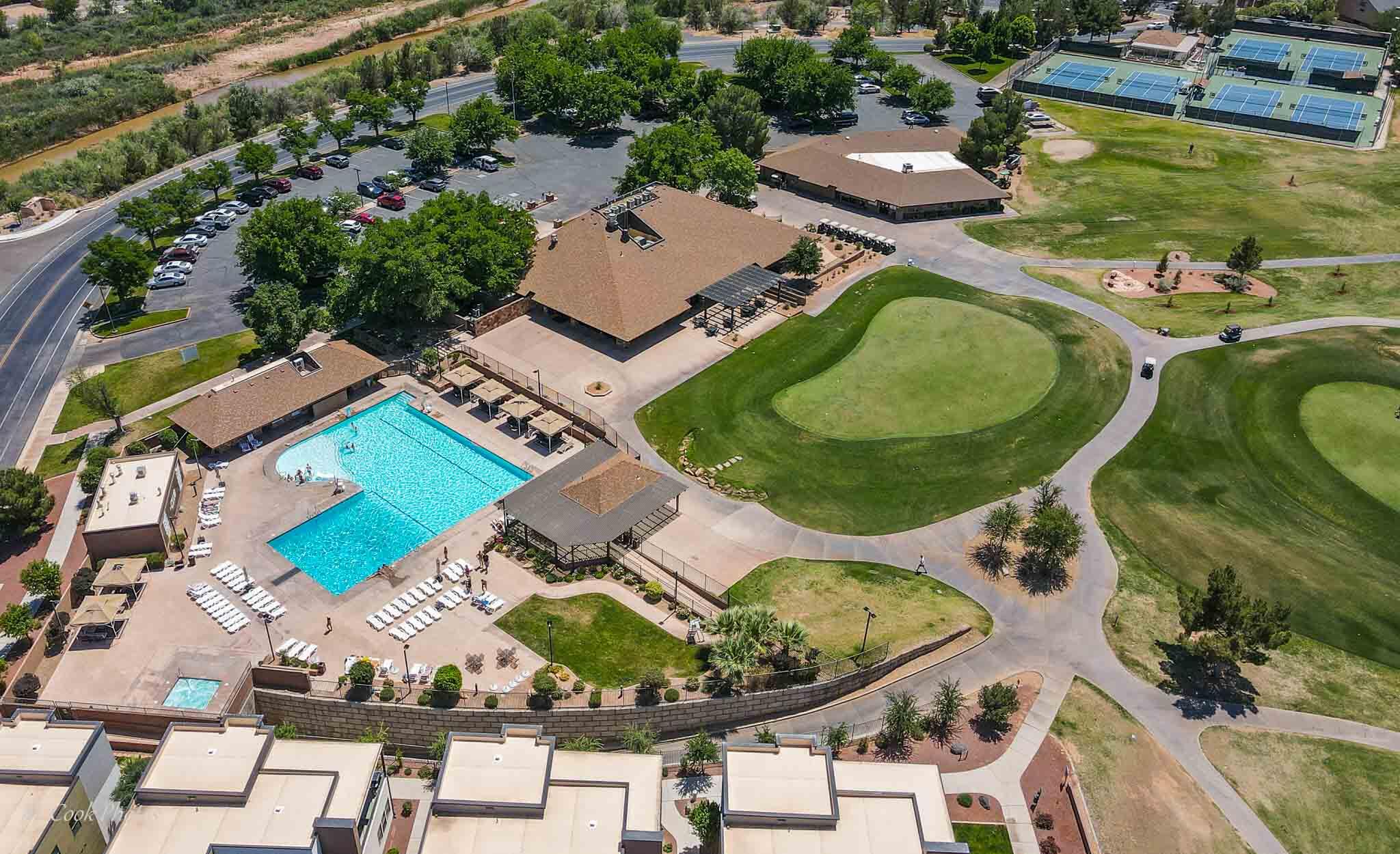 BLOOMINGTON VAC VILLAS - Residential