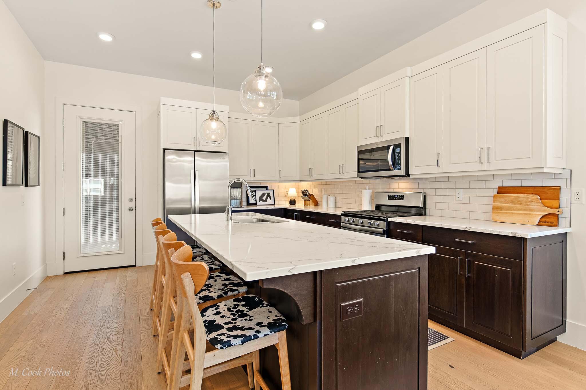 BLOOMINGTON VAC VILLAS - Residential