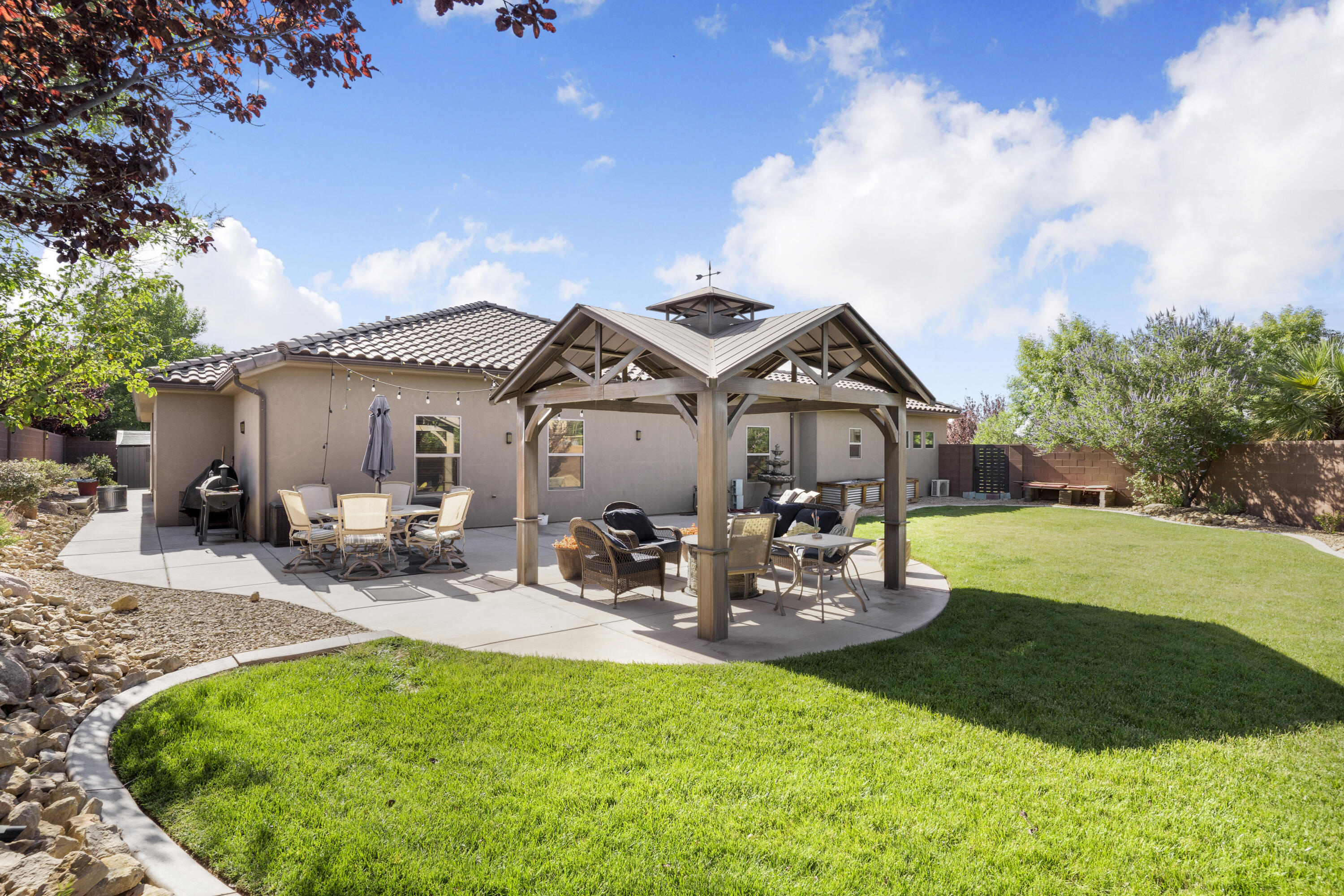 MULBERRY ESTATES - Residential