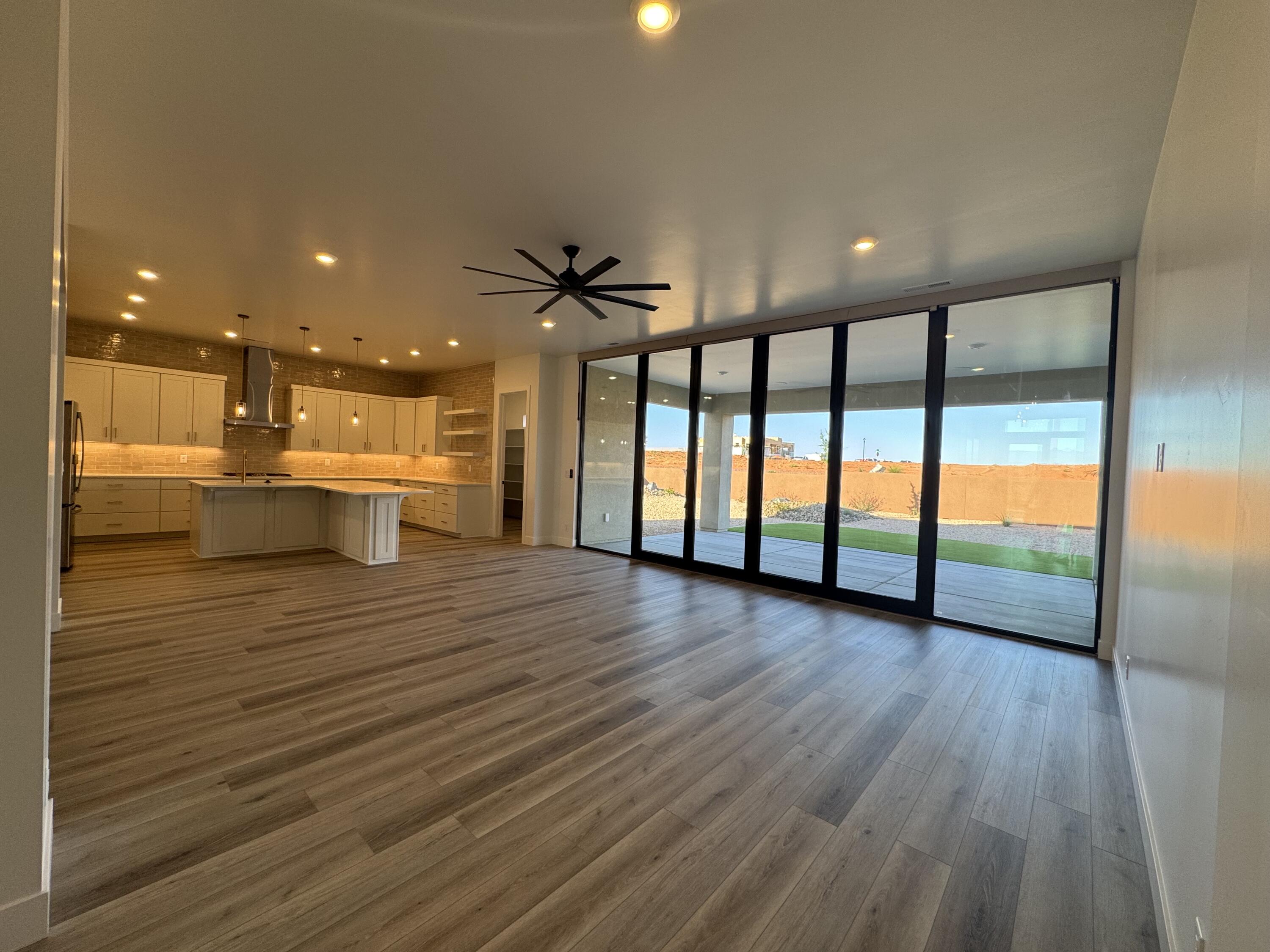 ESTATES AT SAND HOLLOW - Residential