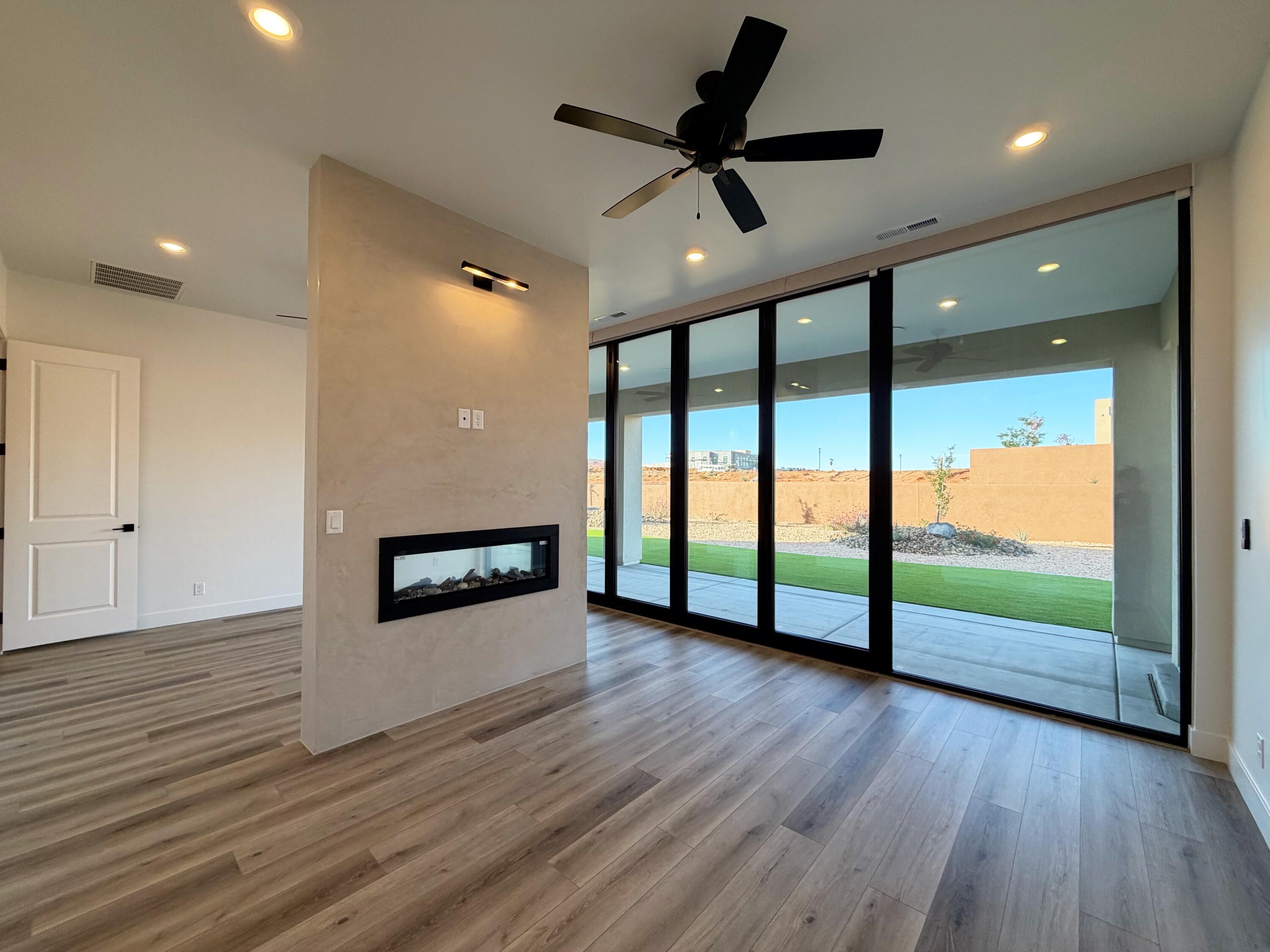 ESTATES AT SAND HOLLOW - Residential