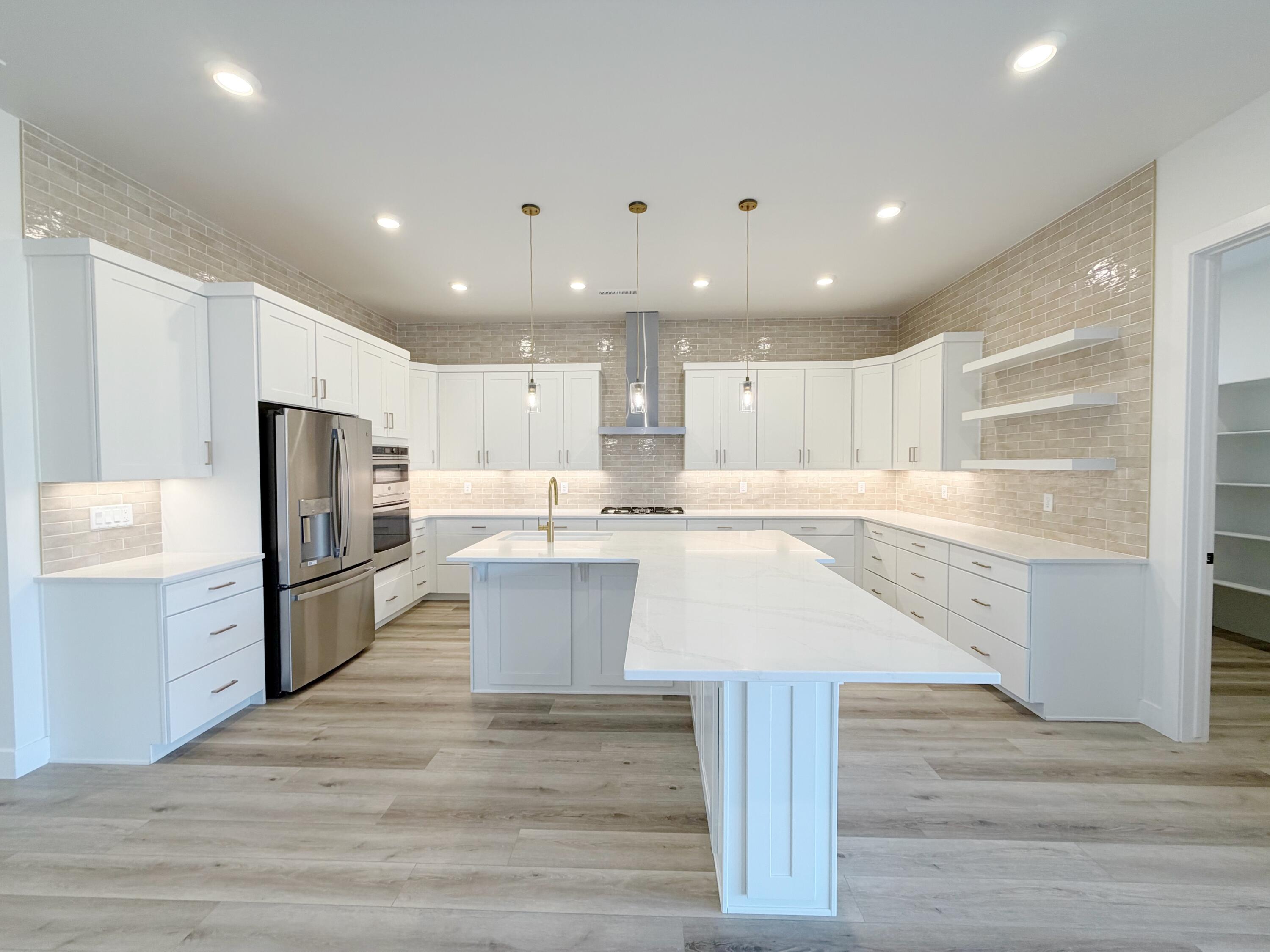 ESTATES AT SAND HOLLOW - Residential