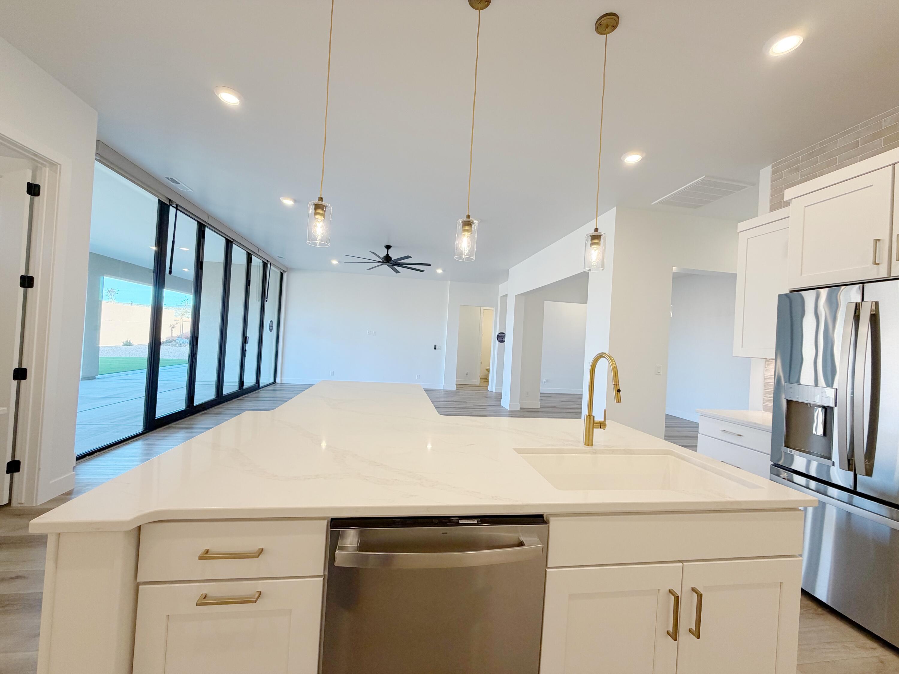 ESTATES AT SAND HOLLOW - Residential