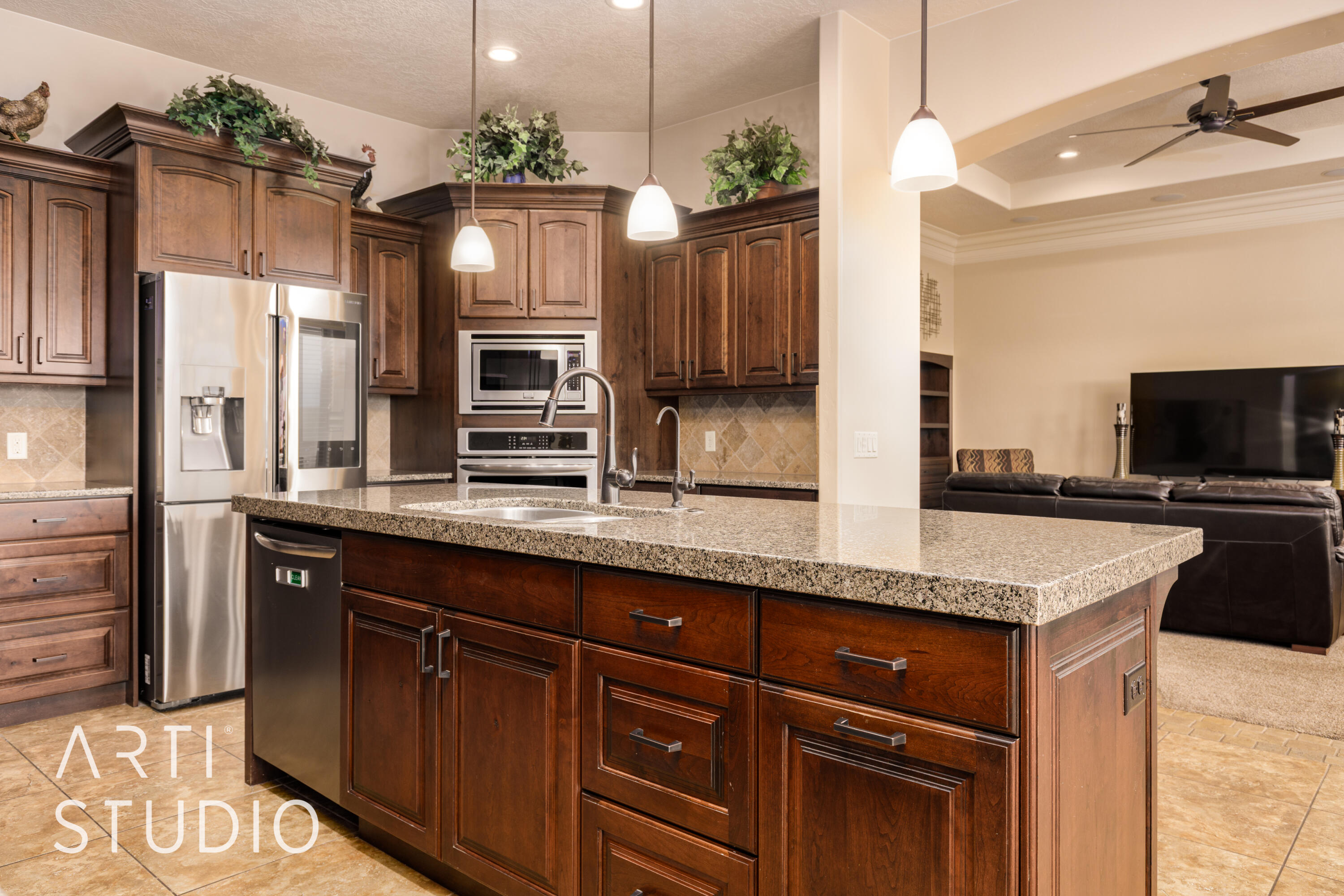 RICHARD PARRY MINOR LOT - Residential