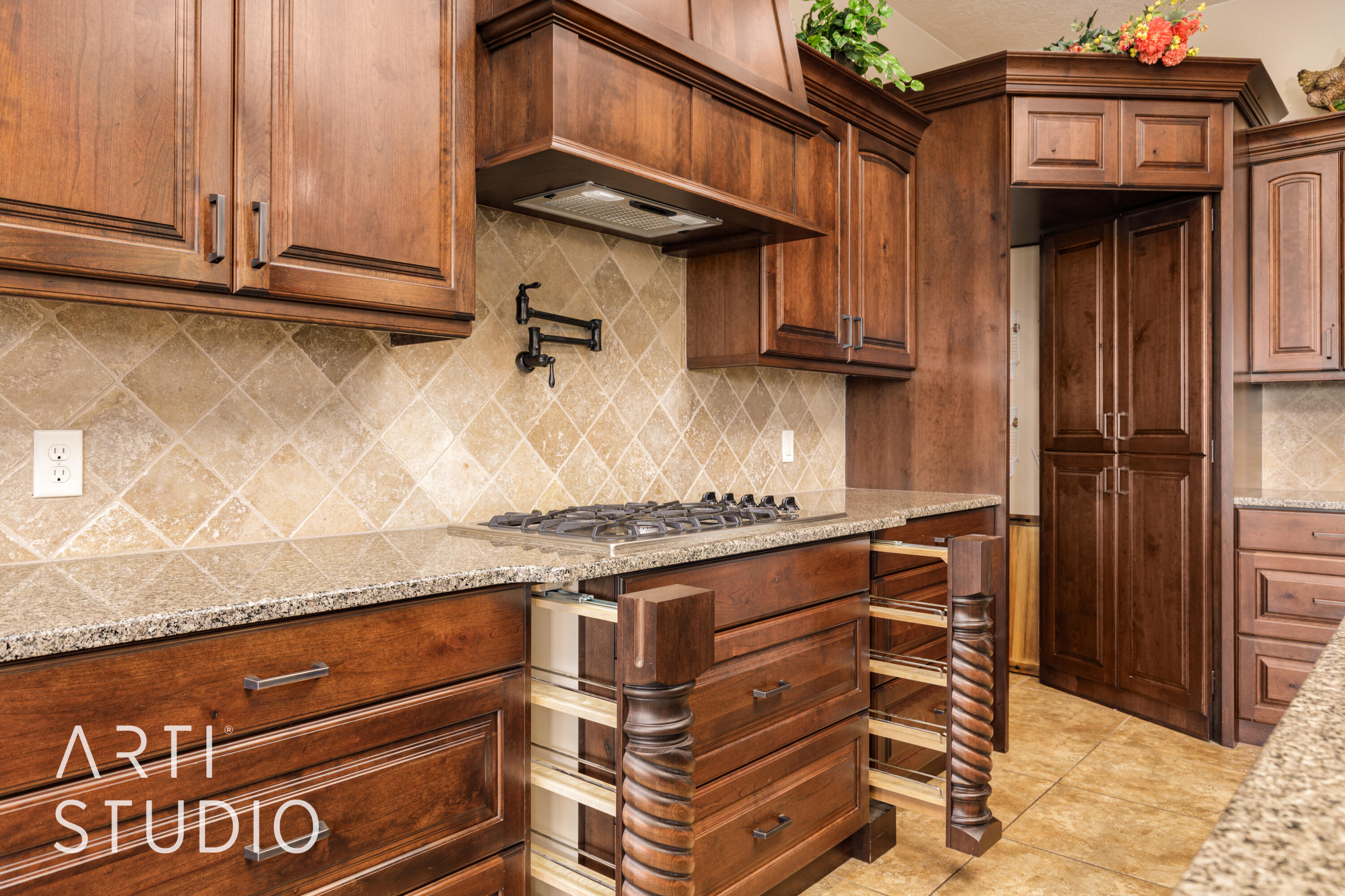 RICHARD PARRY MINOR LOT - Residential