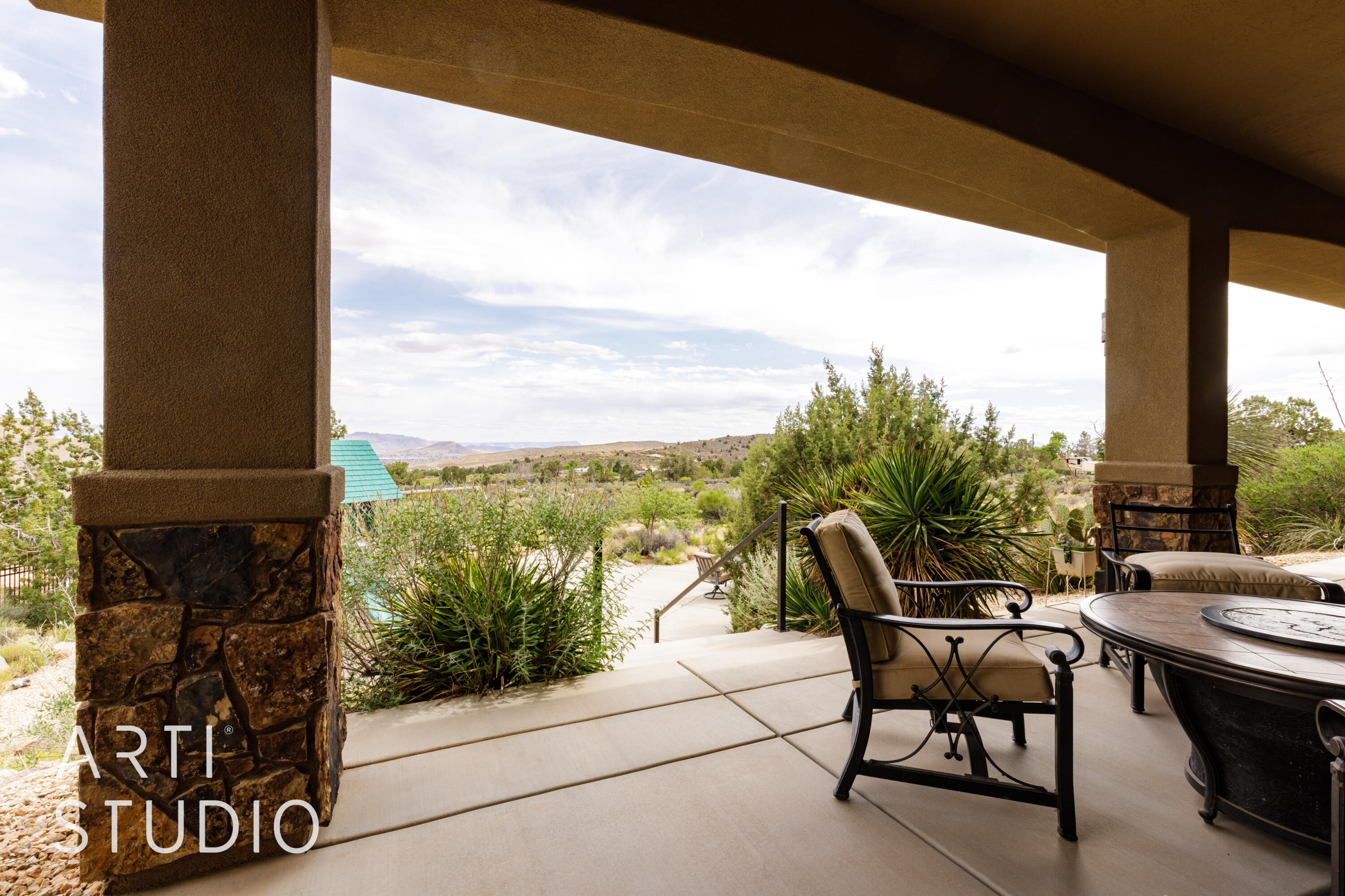 RICHARD PARRY MINOR LOT - Residential