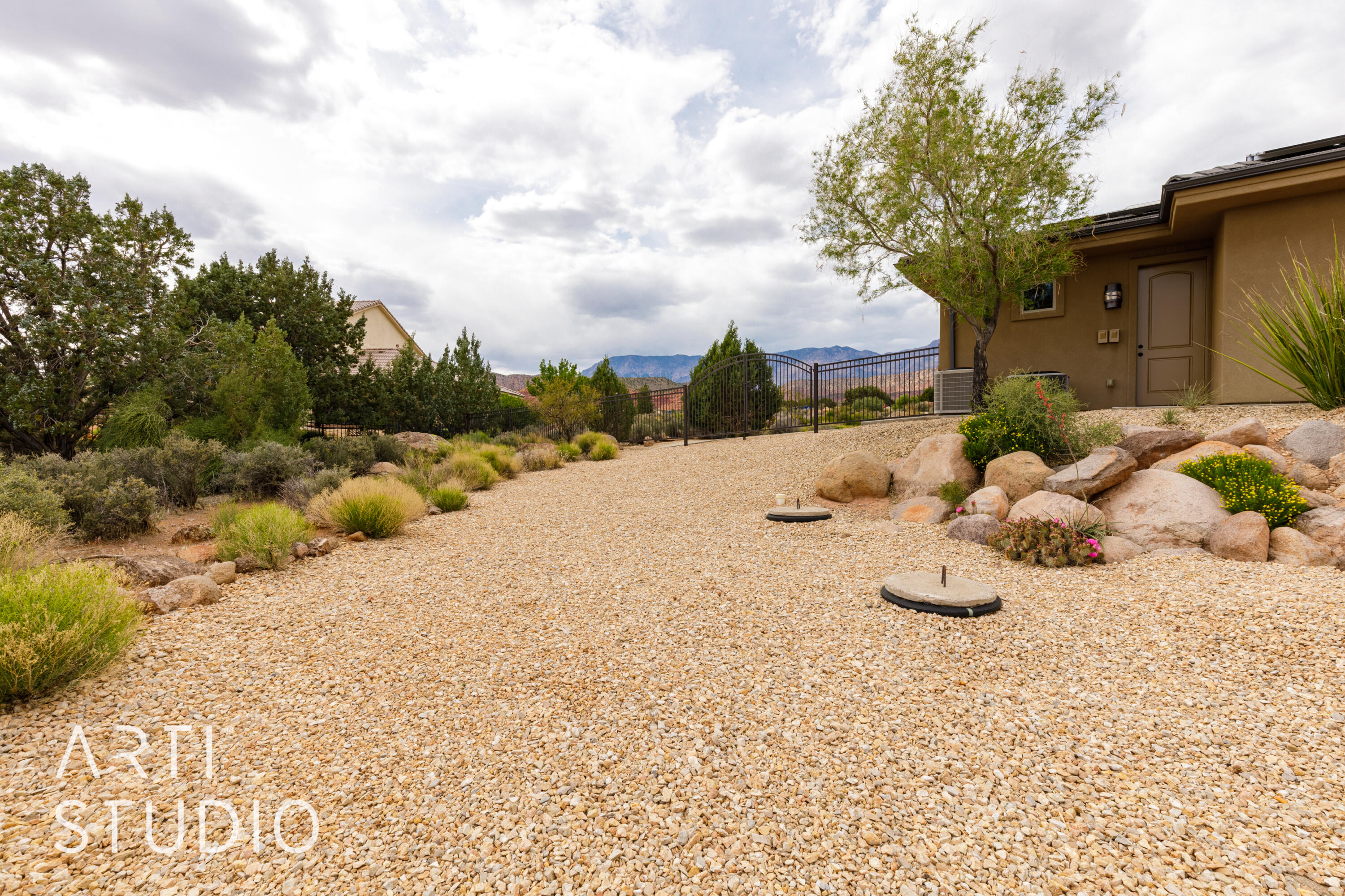 RICHARD PARRY MINOR LOT - Residential