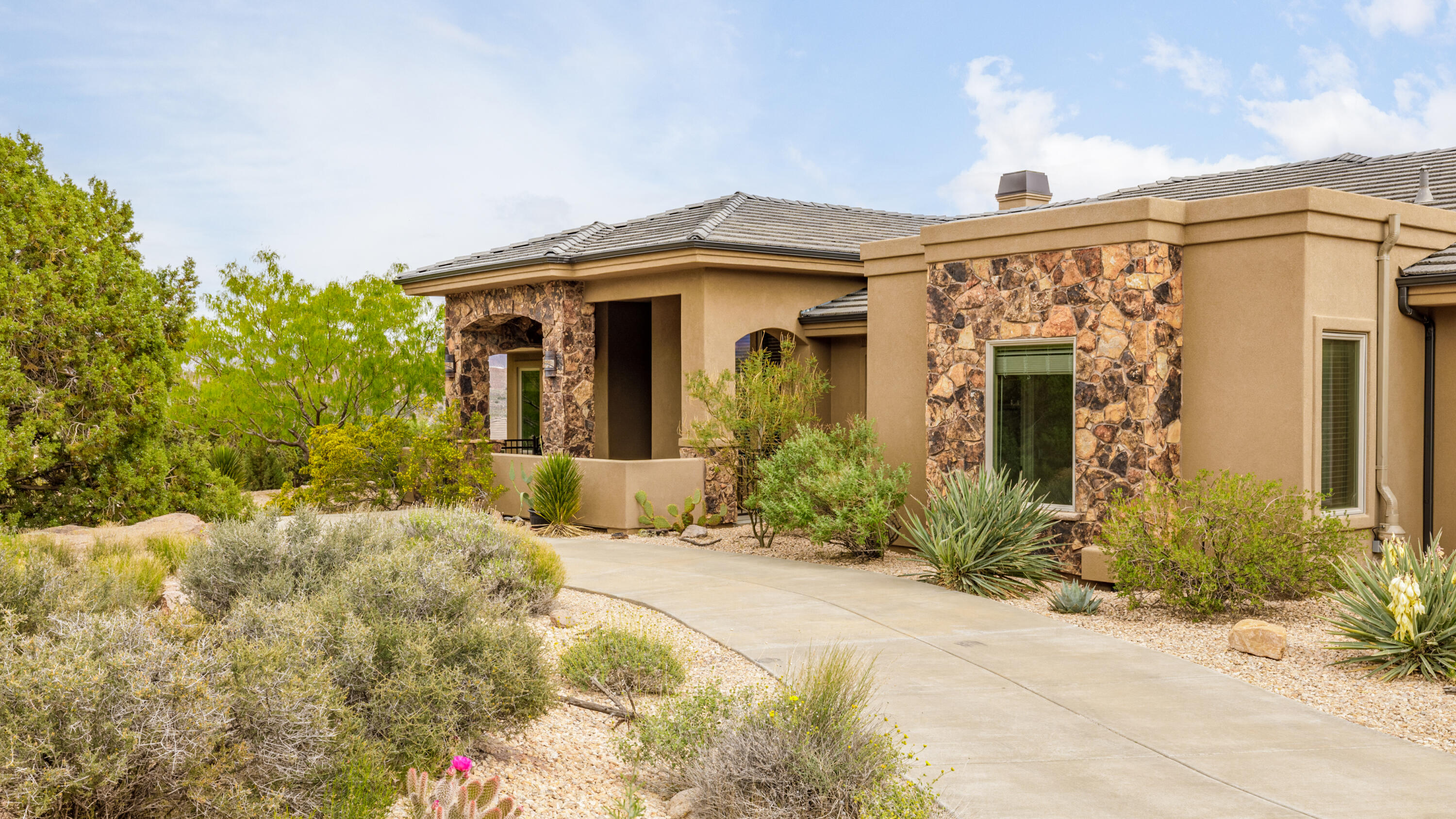 RICHARD PARRY MINOR LOT - Residential